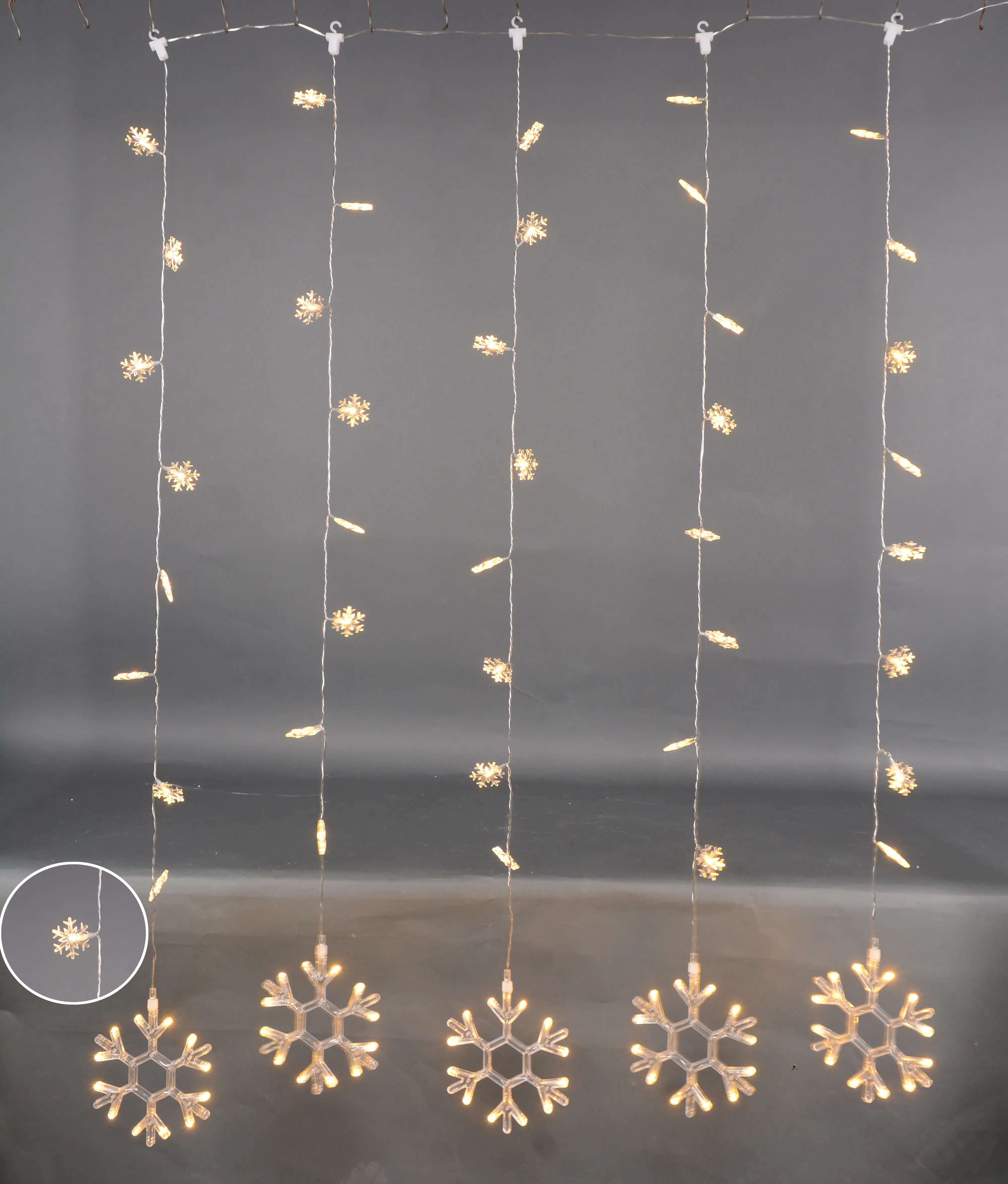 TrendLine LED Lichtervorhang Schneeflocke 2,0 x 1,5 m warmweiß mit Timer