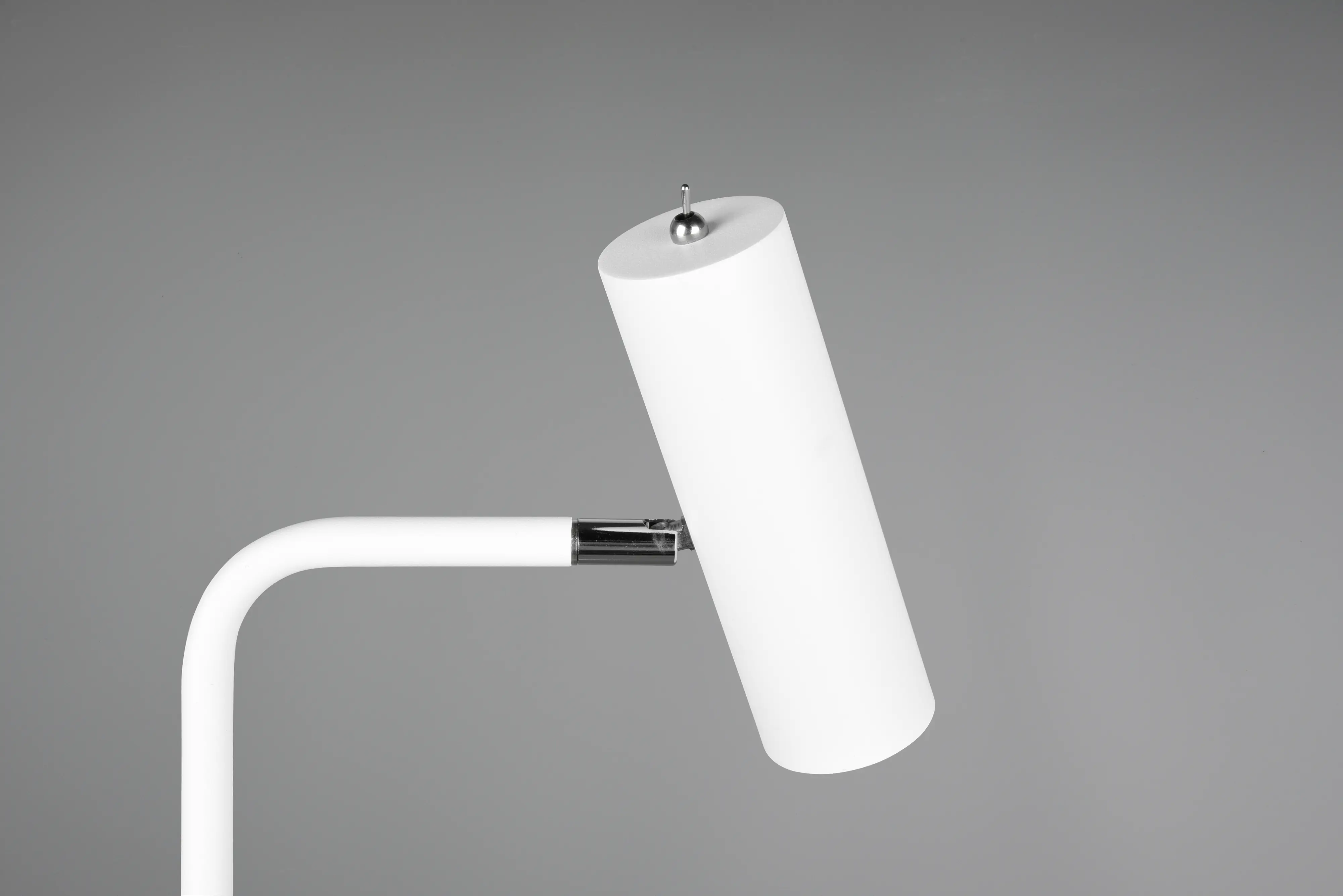 Trio Stehleuchte Marley weiß mit Schalter