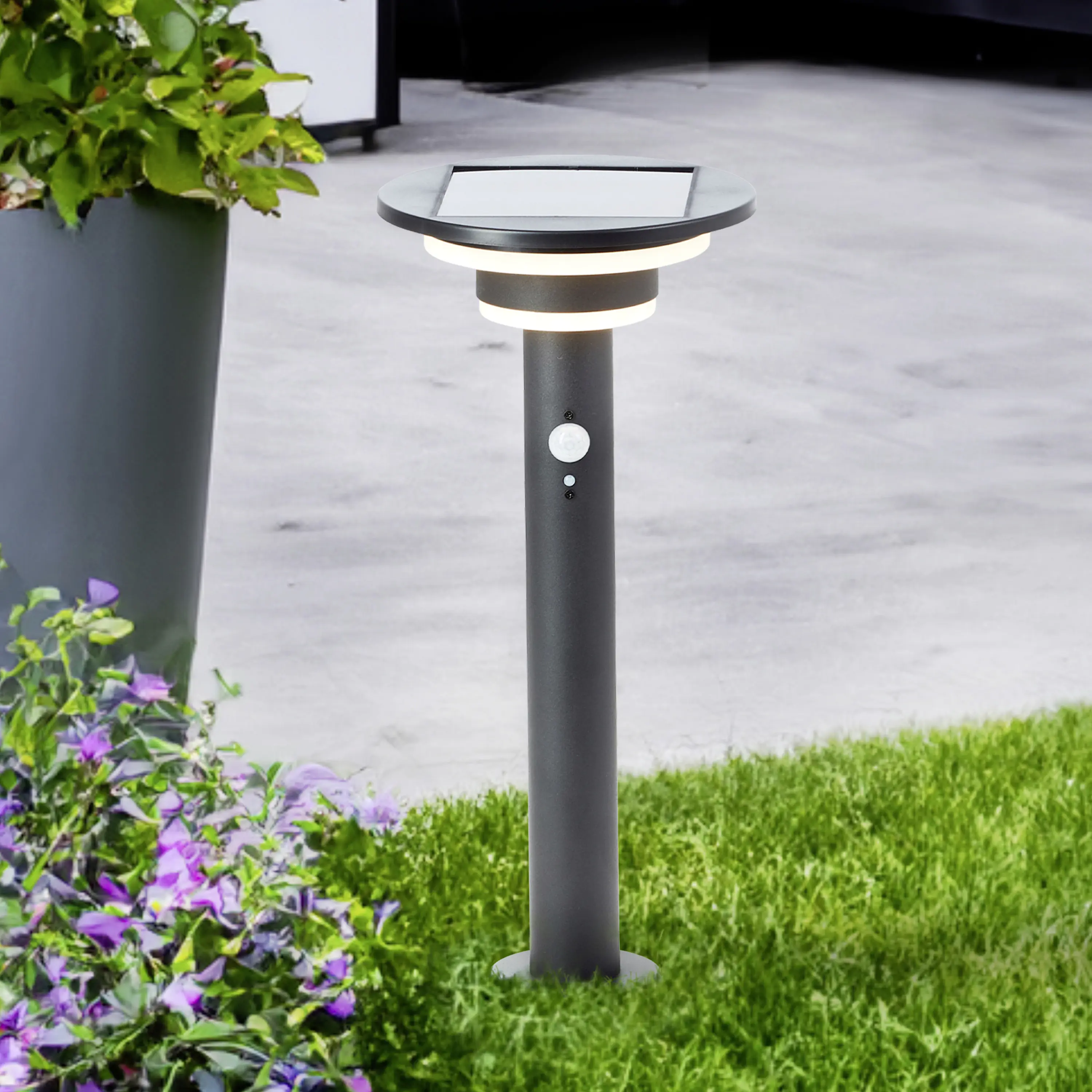 Brilliant LED Außen-Solarleuchte Garvina 3W warmweiß Solar Bewegungsmelder