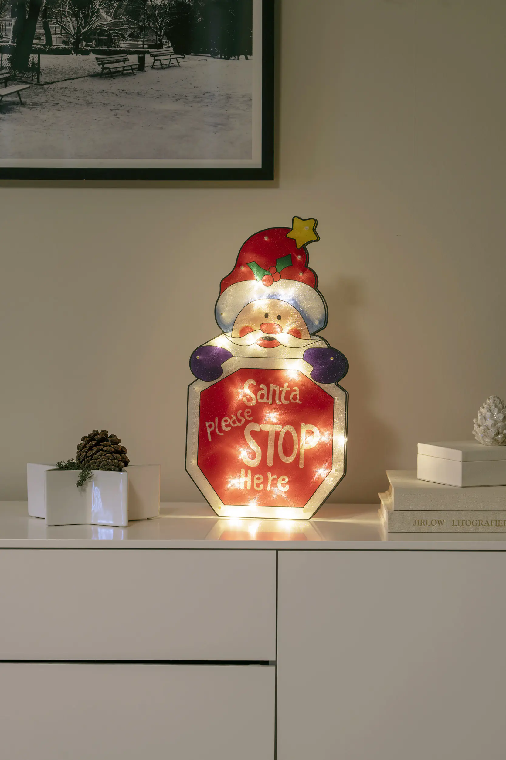 Konstsmide LED-Fensterbild Weihnachtsmann Please Stop Here 44,5 x 24 cm warmweiß