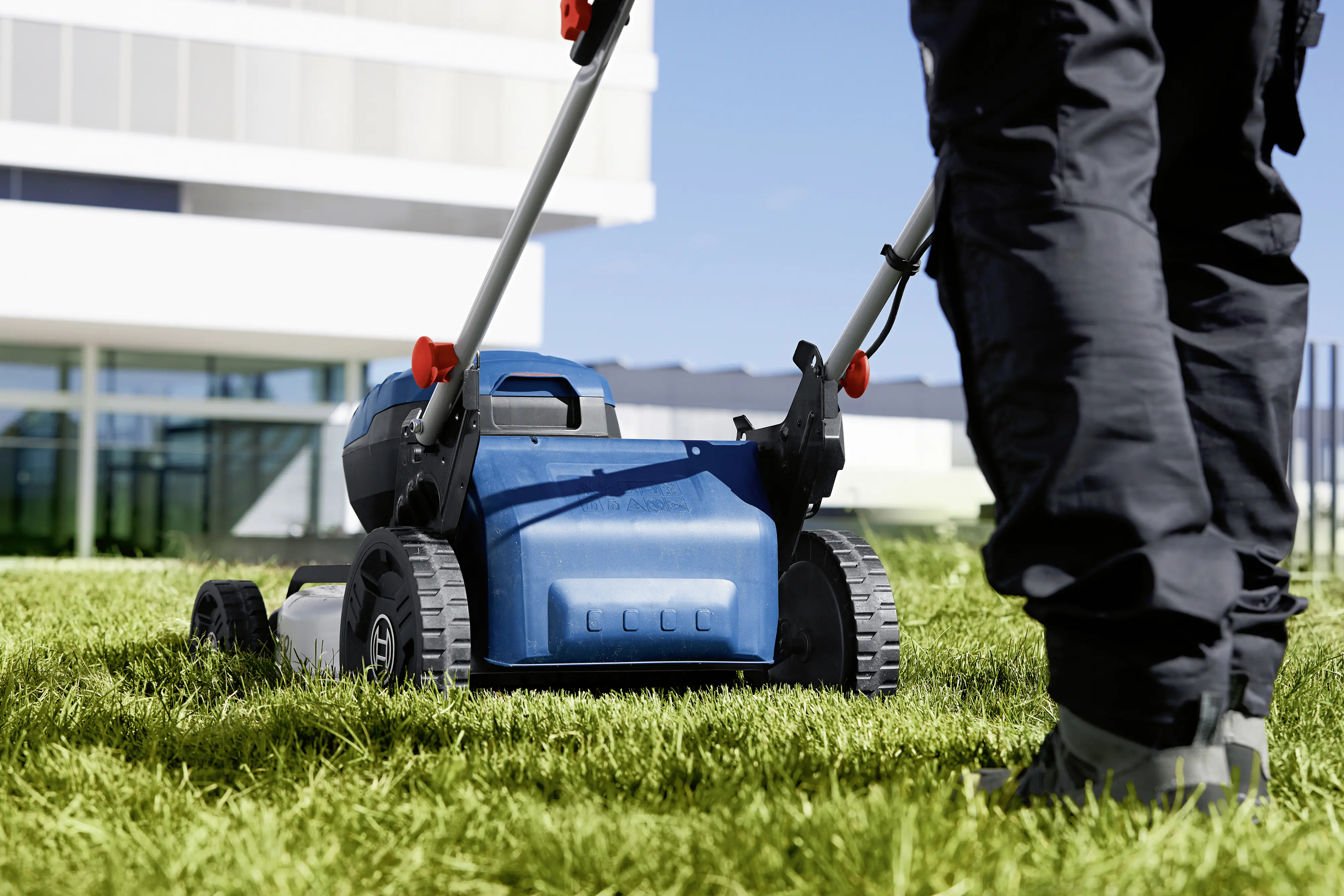 Bosch Professional Akku-Rasenmäher GRA 18V2-46 Solo Bosch Professional Akku-Rasenmäher GRA 18V2-46 Solo