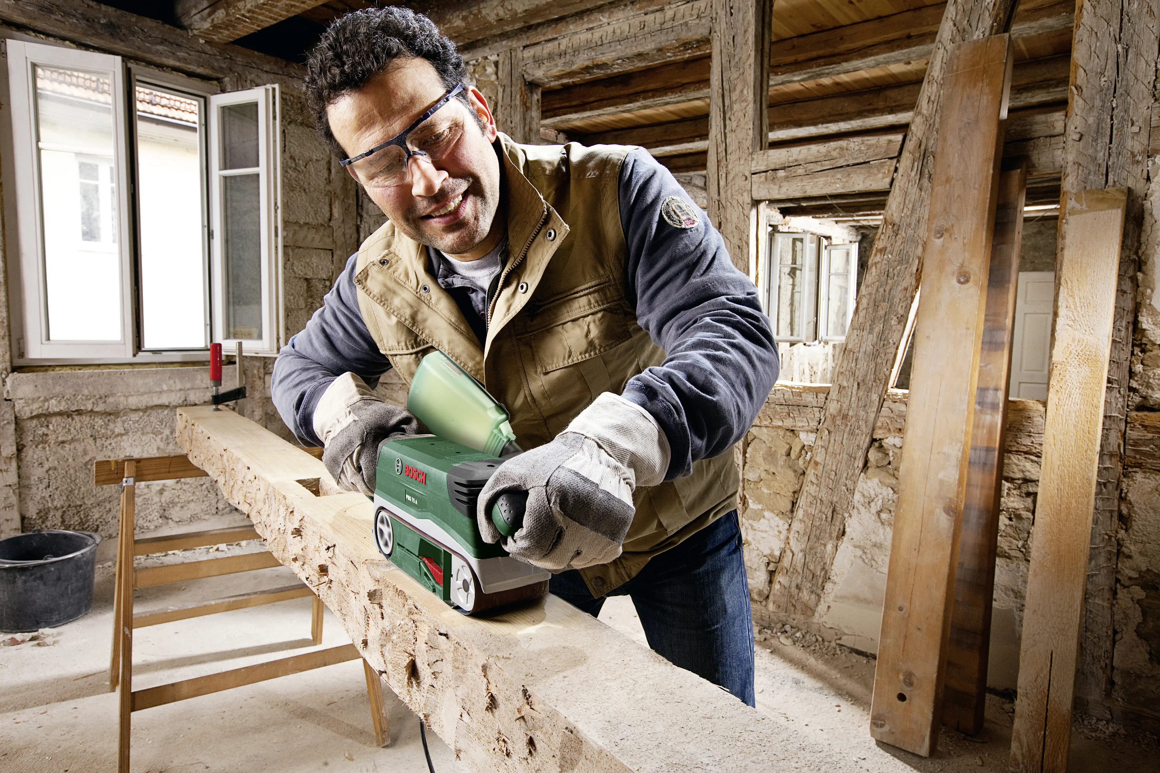 Bosch Bandschleifer PBS 75 A 710 W