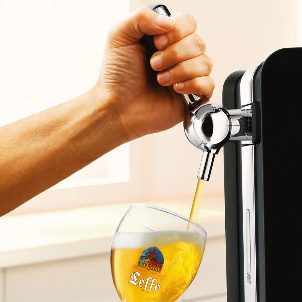 Perfect Draft Philips Bierzapfanlage HD 3720/26 für 6 l Party Fässer