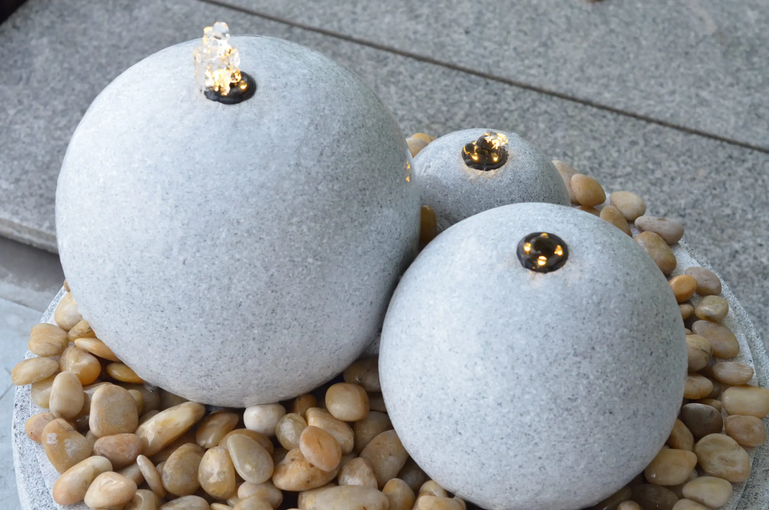 Heissner Gartenbrunnen Saphira 59 x 43 x 15/23/28 cm, grau Heissner Gartenbrunnen Saphira 59 x 43 x 15/23/28 cm, grau