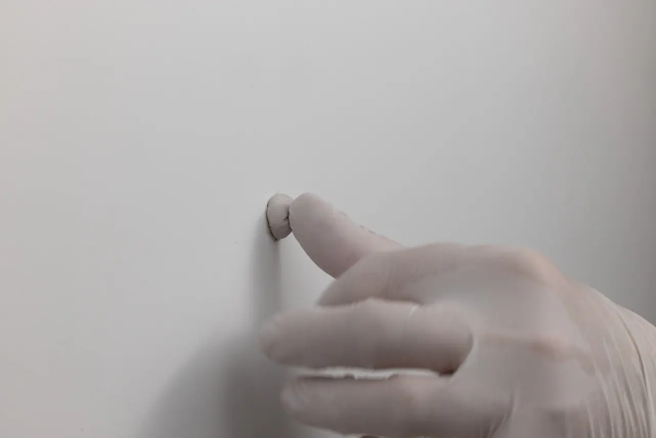 UHU Repair All Powerkitt Minis 30 g (6 x 5 g), in der praktischen Box