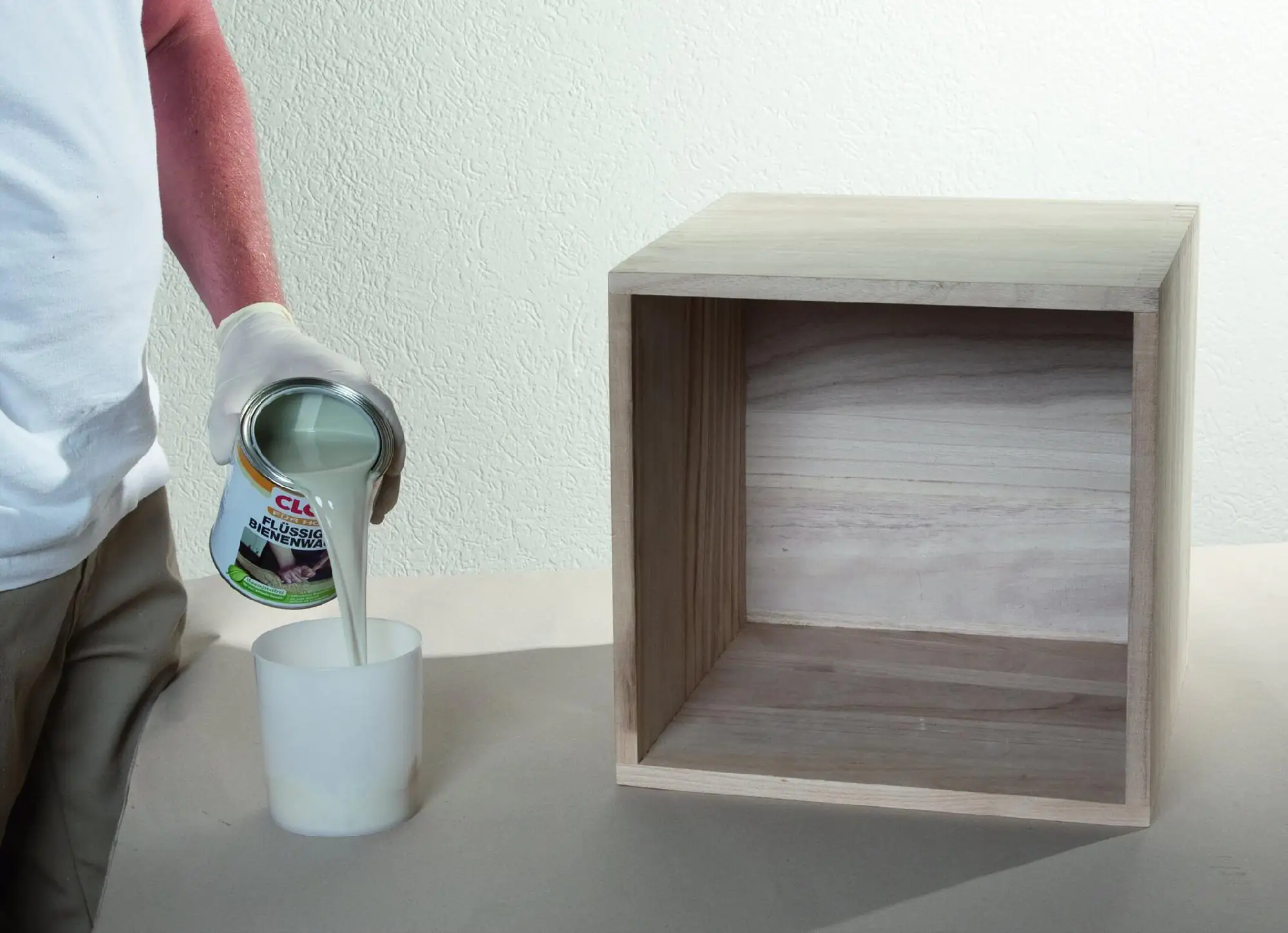 Clou Flüssiges Bienenwachs 750 ml Clou Flüssiges Bienenwachs 750 ml