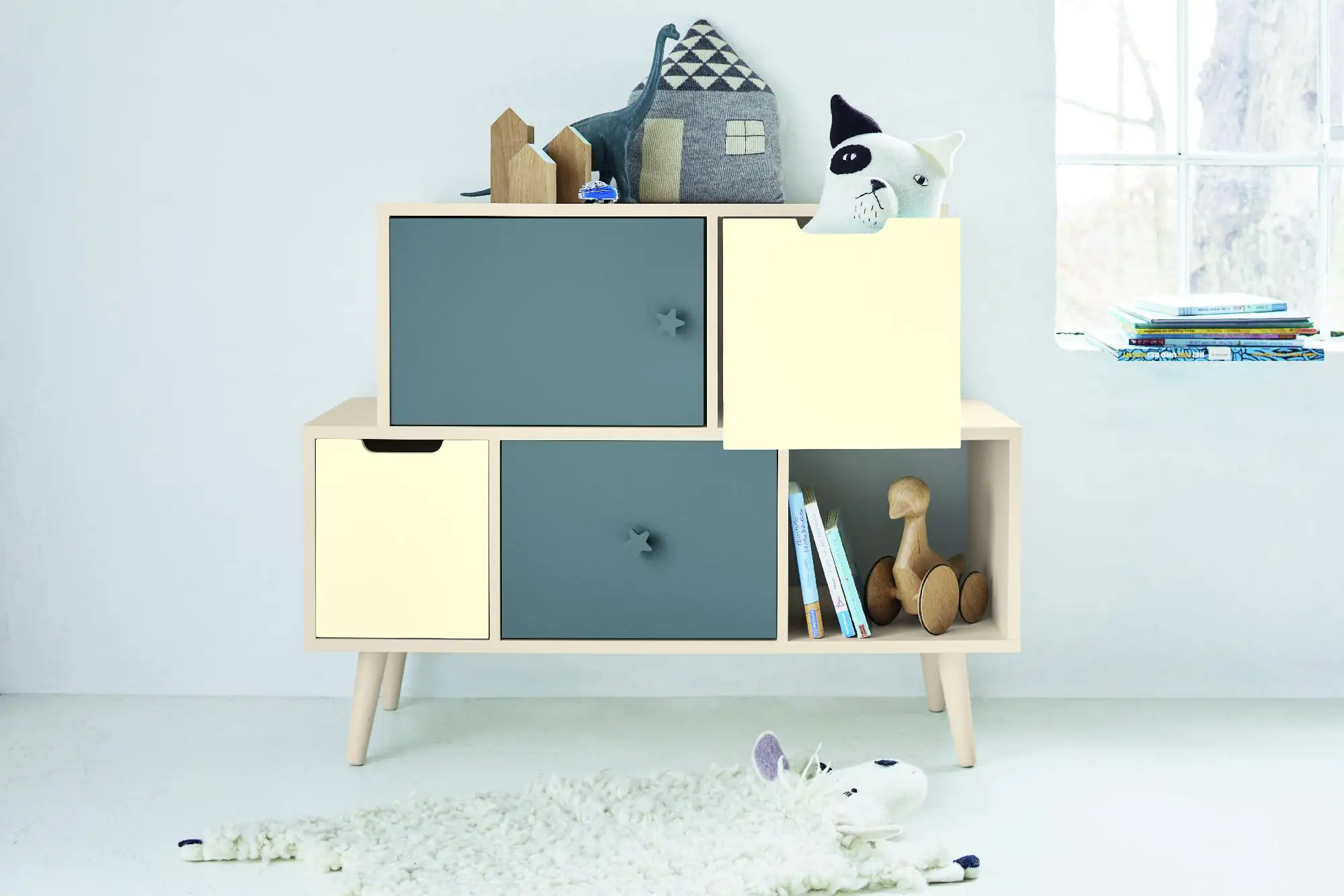 Alpina Feine Farben Lack No. 32 Zartes Leuchten  lichtgelb edelmatt 750 ml Alpina Feine Farben Lack No. 32 Zartes Leuchten  lichtgelb edelmatt 750 ml