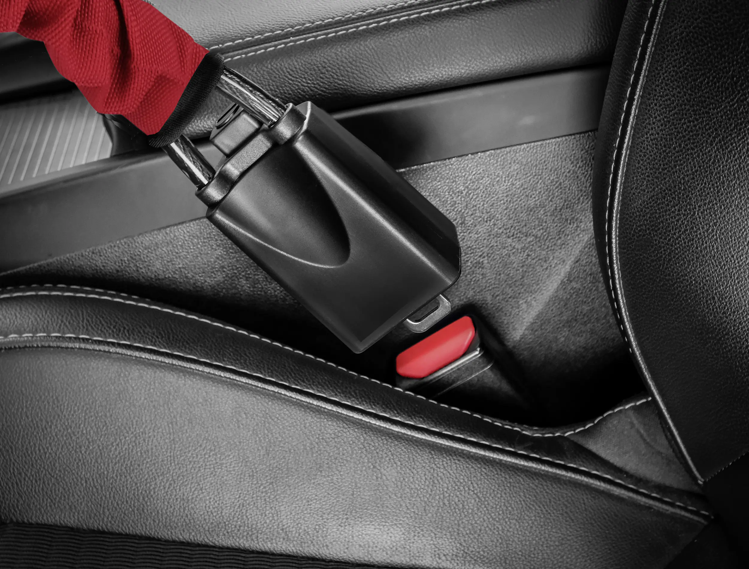 Calima Lenkradschloss mit Gurtadapter rot