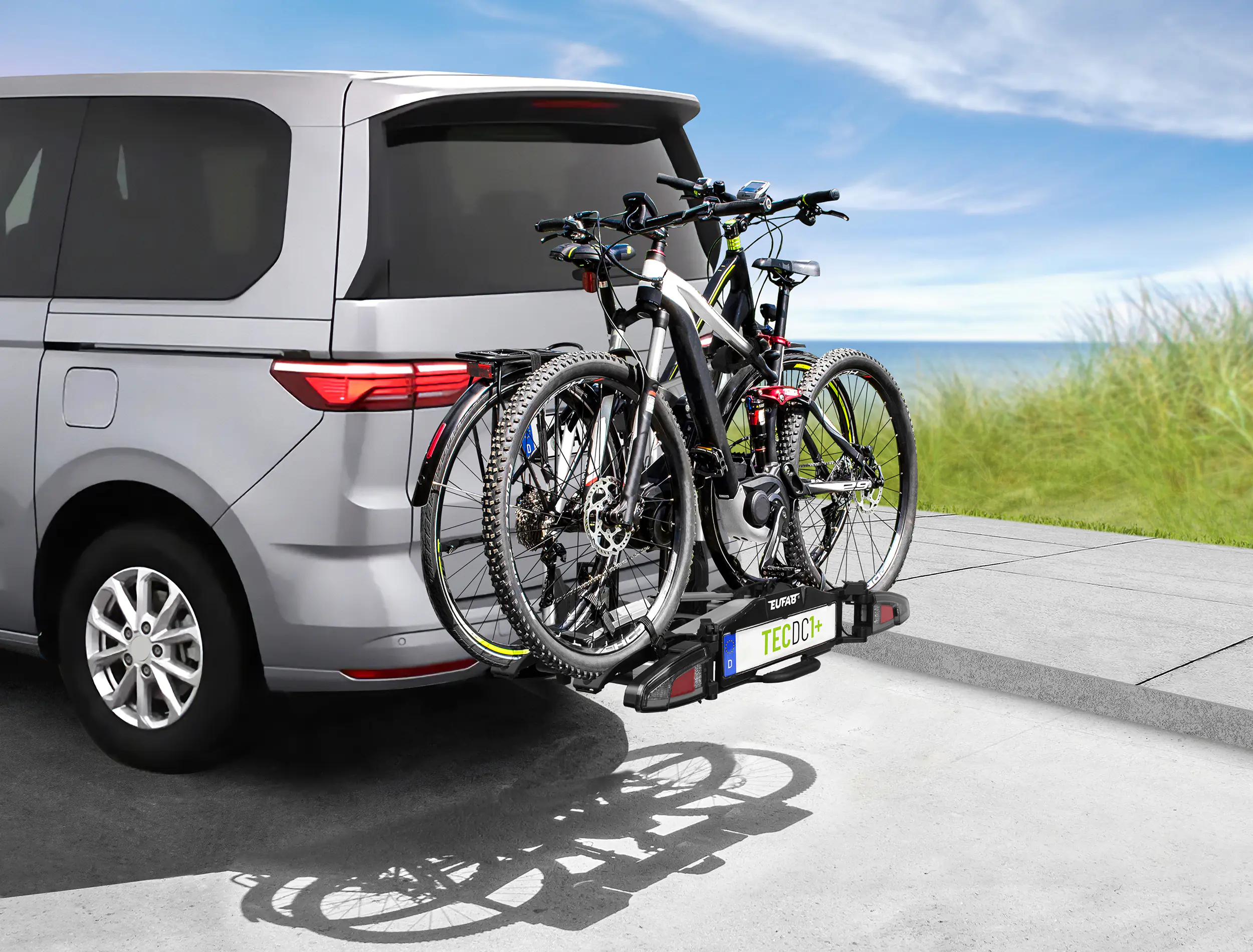 EUFAB Fahrradträger TECDC1+ LED für 2 Fahrräder und große Heckklappen komplett vormontiert EUFAB Fahrradträger TECDC1+ LED für 2 Fahrräder und große Heckklappen komplett vormontiert