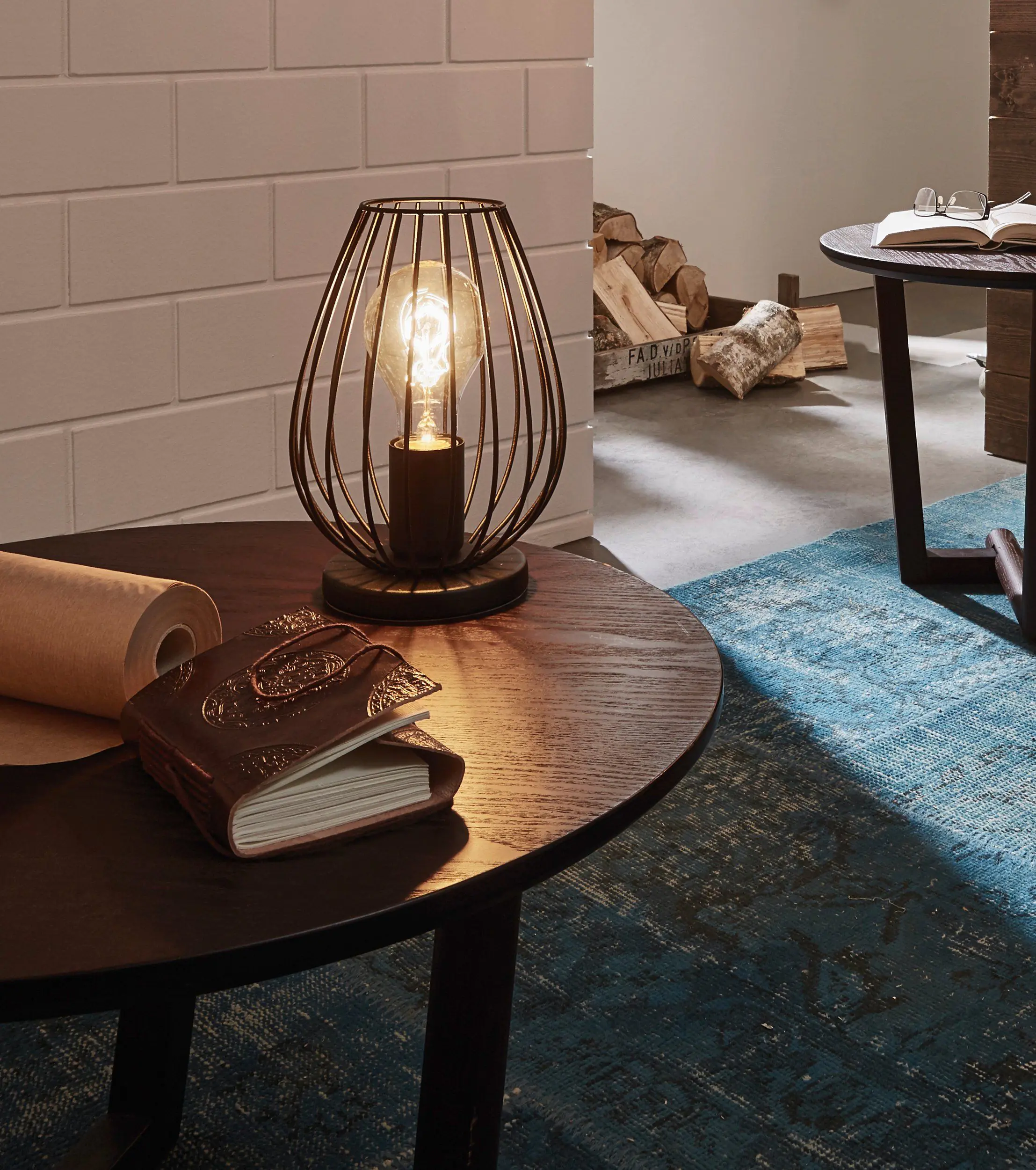 Eglo Tischleuchte Newtown schwarz 23 x 16 cm E27, max. 60 W Eglo Tischleuchte Newtown schwarz 23 x 16 cm E27, max. 60 W