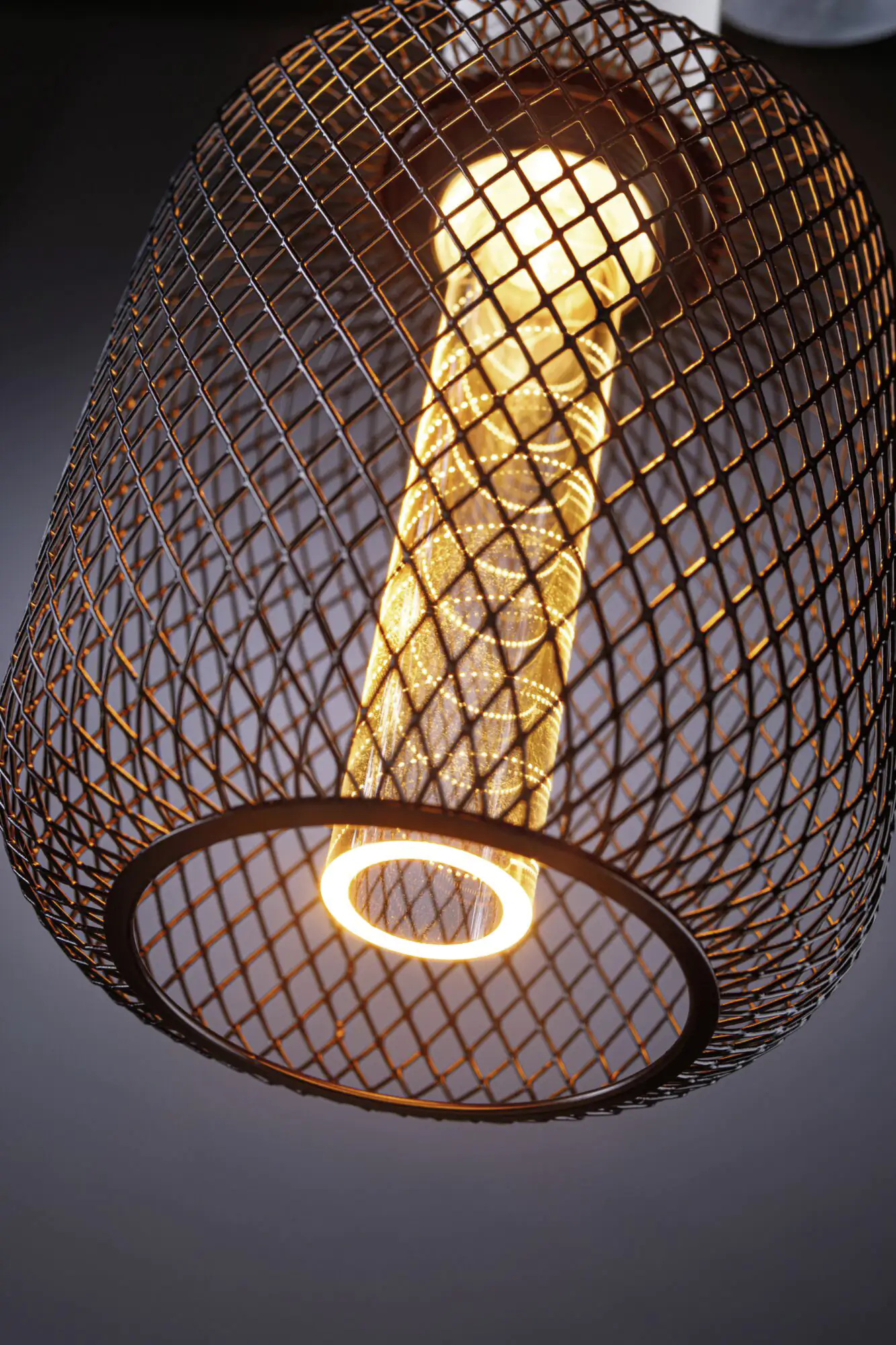 Paulmann LED Leuchtmittel Metallic Glow Zyl Spiral E27 4,2W schwarz Paulmann LED Leuchtmittel Metallic Glow Zyl Spiral E27 4,2W schwarz