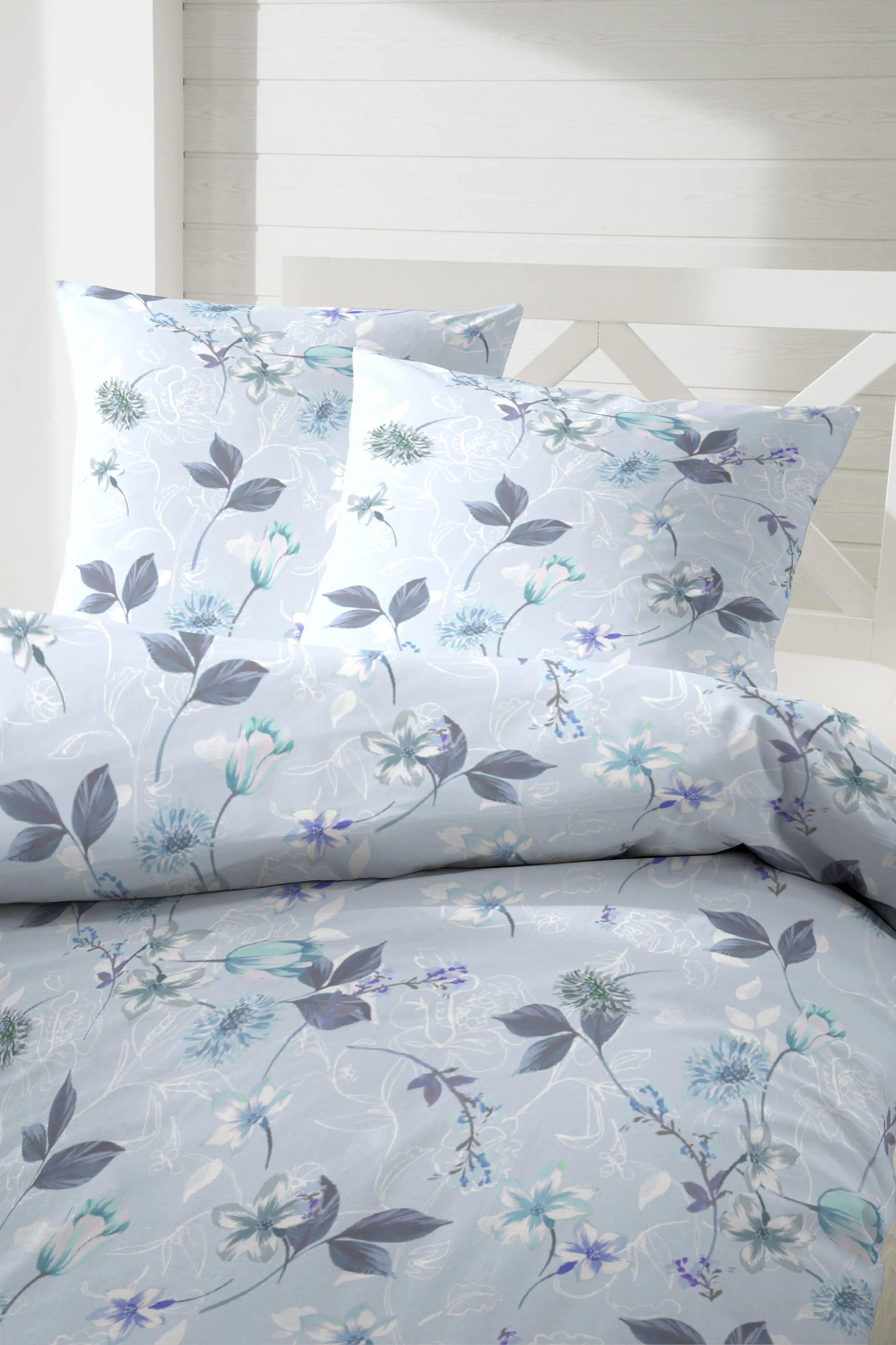 Mikrofaser Bettwäsche Blumen 135 x 200 cm blau