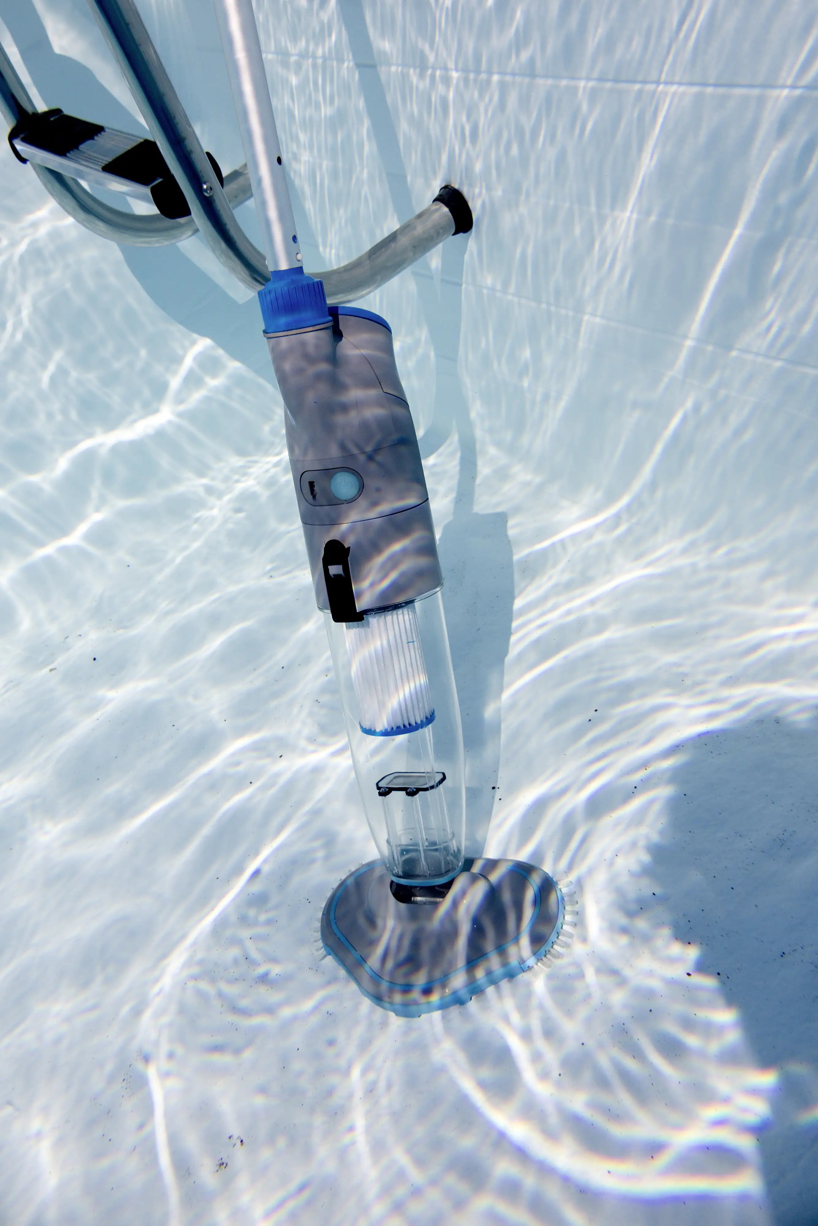 Gre Elektrischer Reiniger für Einbau und Aufstellbecken 84,5 x 30 x 21 cm