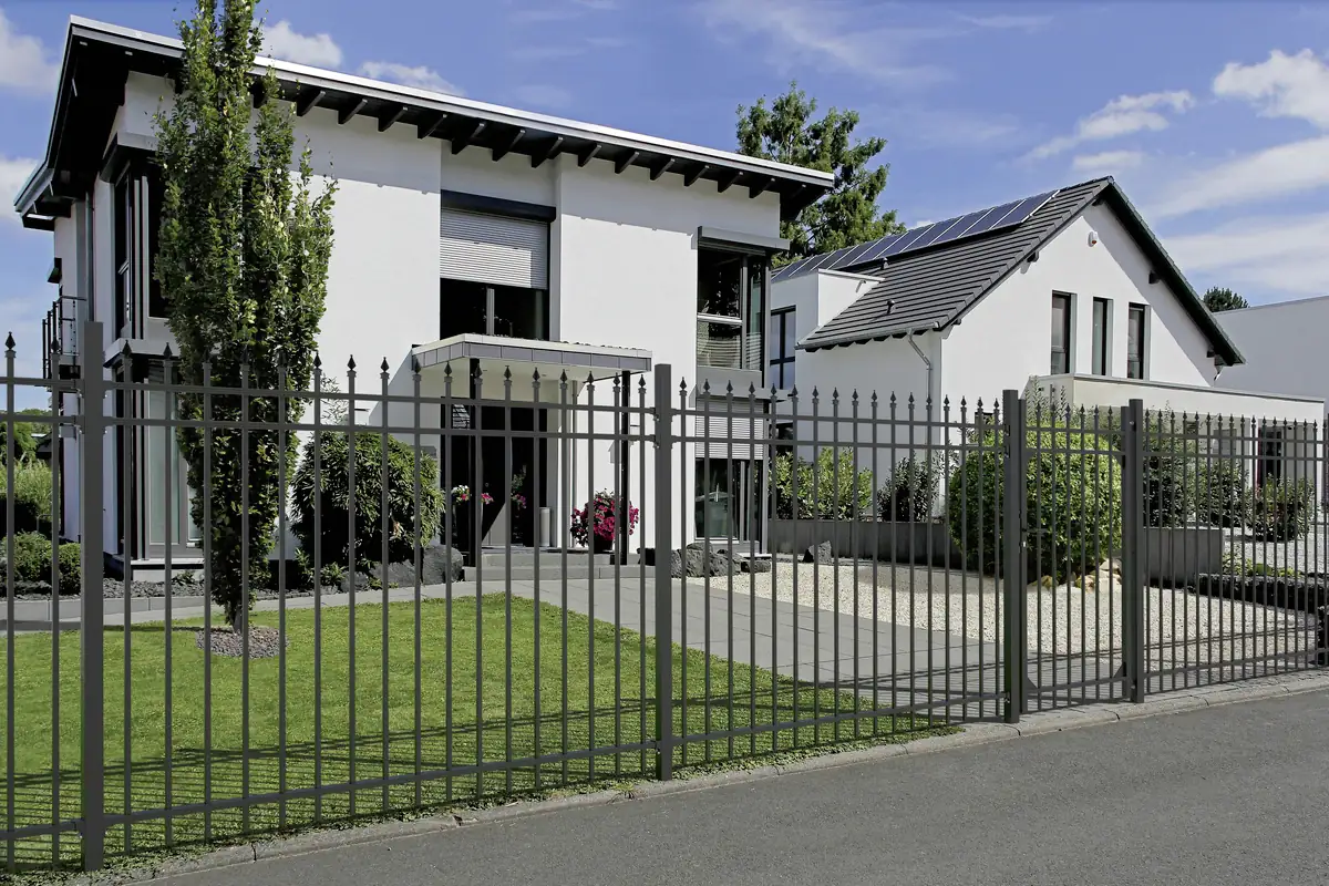 Alberts Klobenpfosten Columbus 240 cm 89 x 89 mm matt schwarz