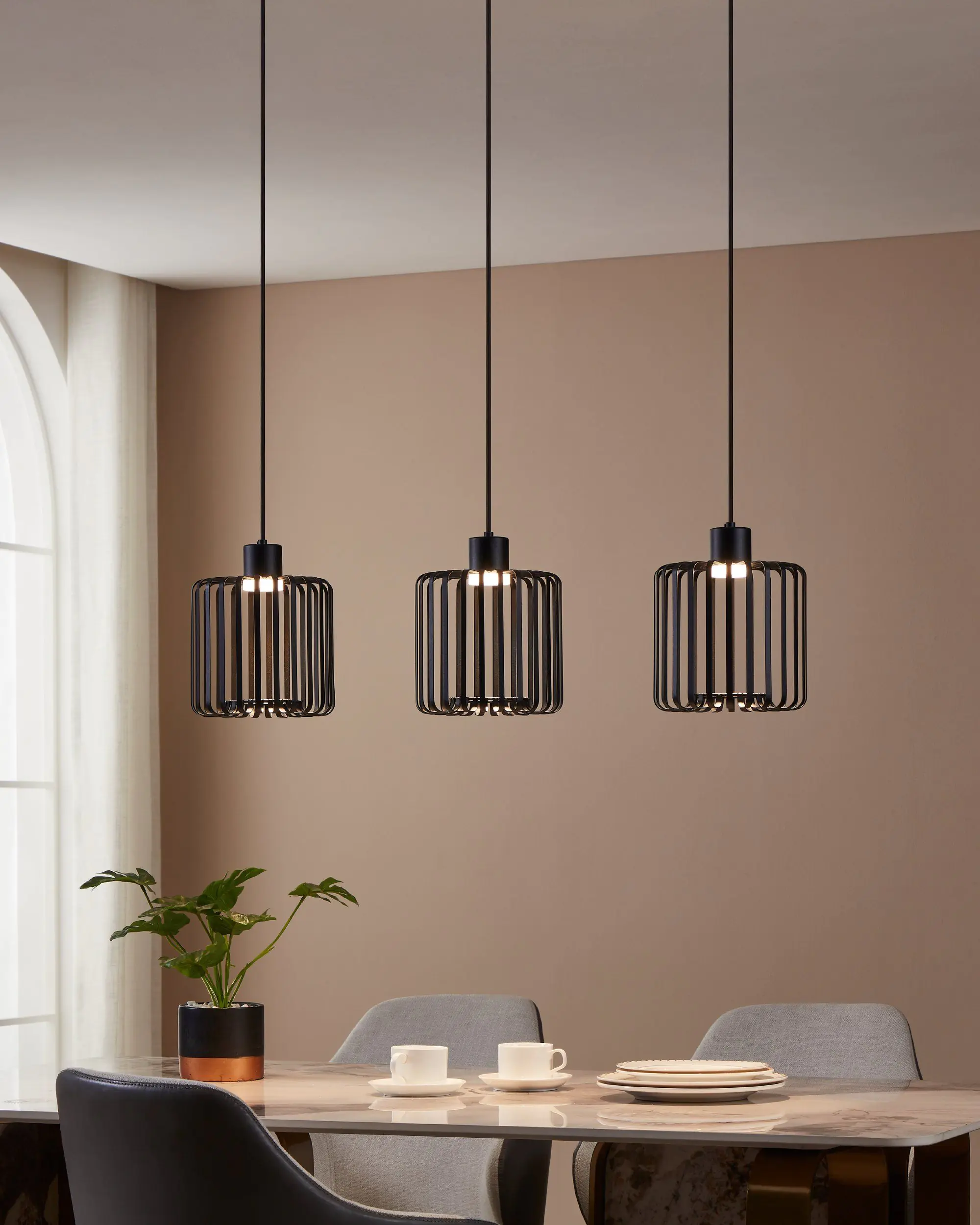 Eglo Connect LED Pendelleuchte Ginestrone-Z schwarz 90 x 20 x 110 cm