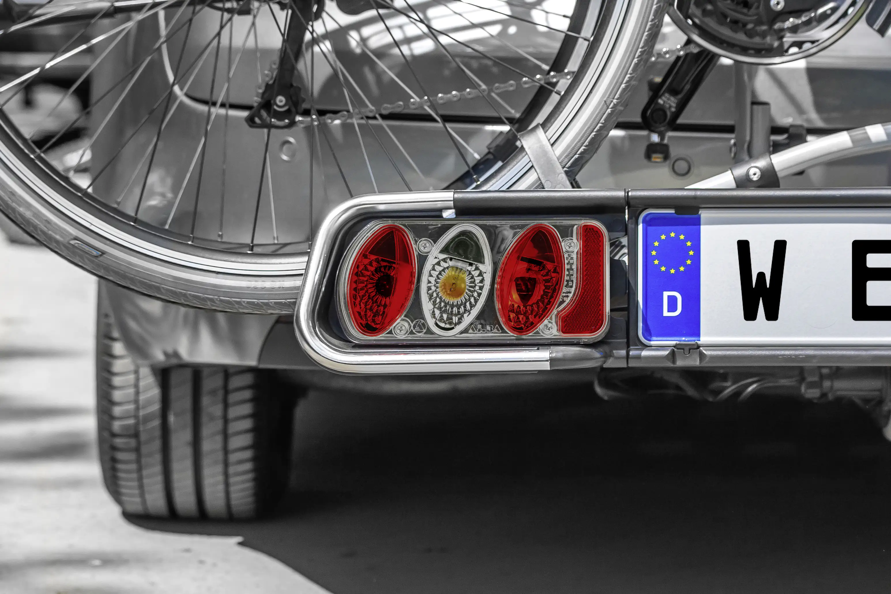 EUFAB Rückleuchte universal 11503 Rauchglas links EUFAB Rückleuchte universal 11503 Rauchglas links