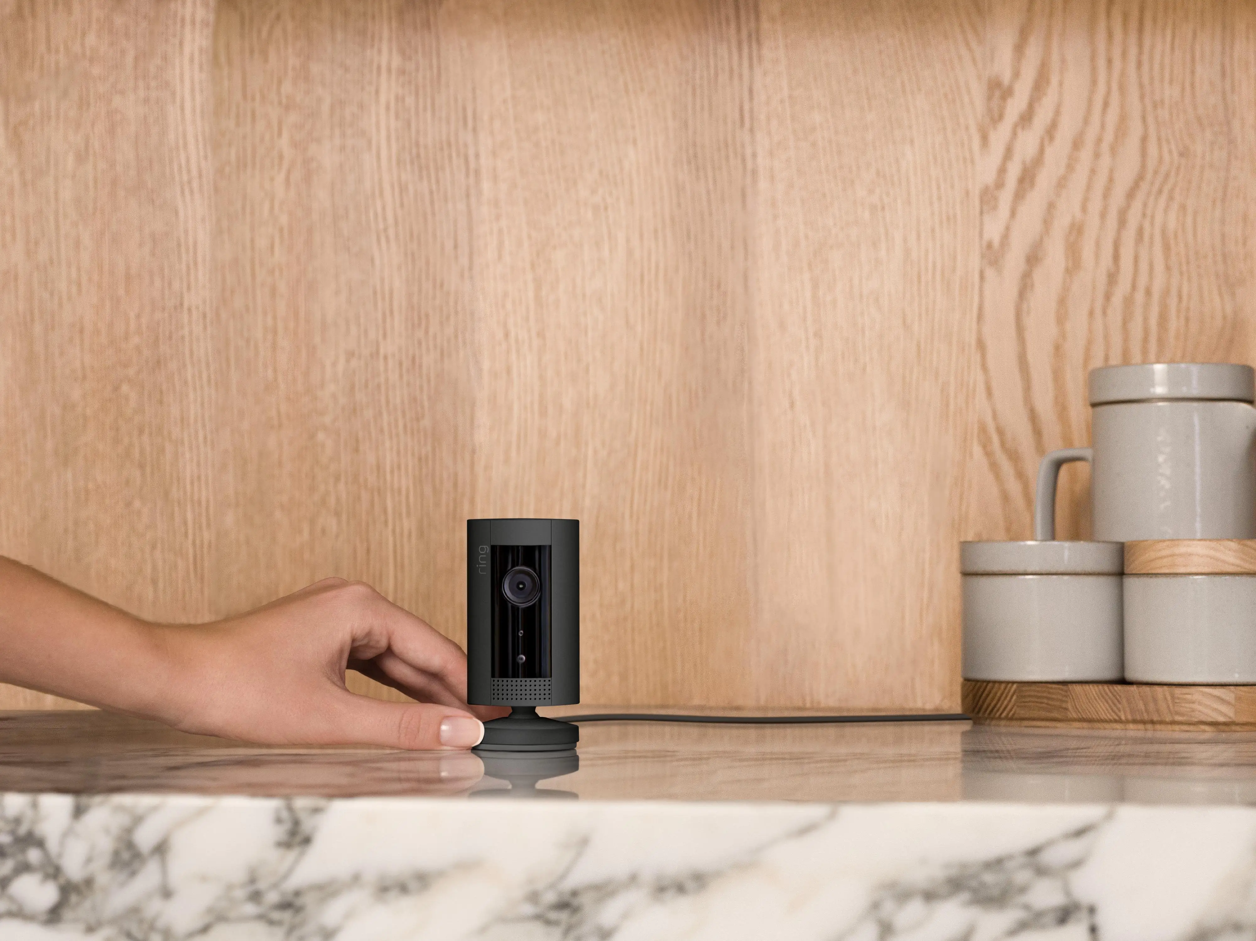 Ring Indoor Cam schwarz Überwachungskamera innen, HD-Video, WLAN Ring Indoor Cam schwarz Überwachungskamera innen, HD-Video, WLAN