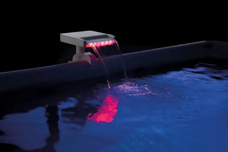 Intex Multi-Color LED Wasserfall Cascade 33 x 28 x 28 cm Intex Multi-Color LED Wasserfall Cascade 33 x 28 x 28 cm