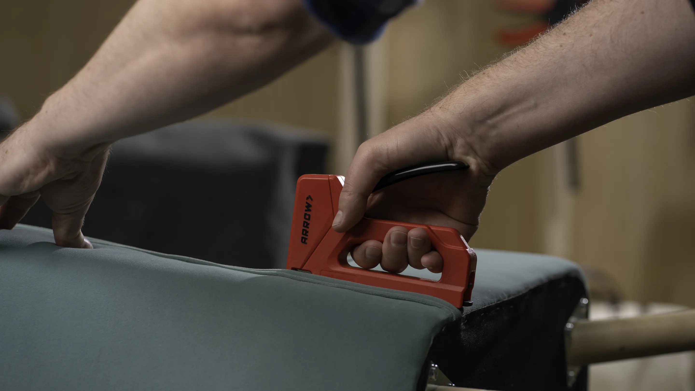 Arrow Handtacker JT21 für Feindrahtklammern - Set inkl. 1000 Feindrahtklammern