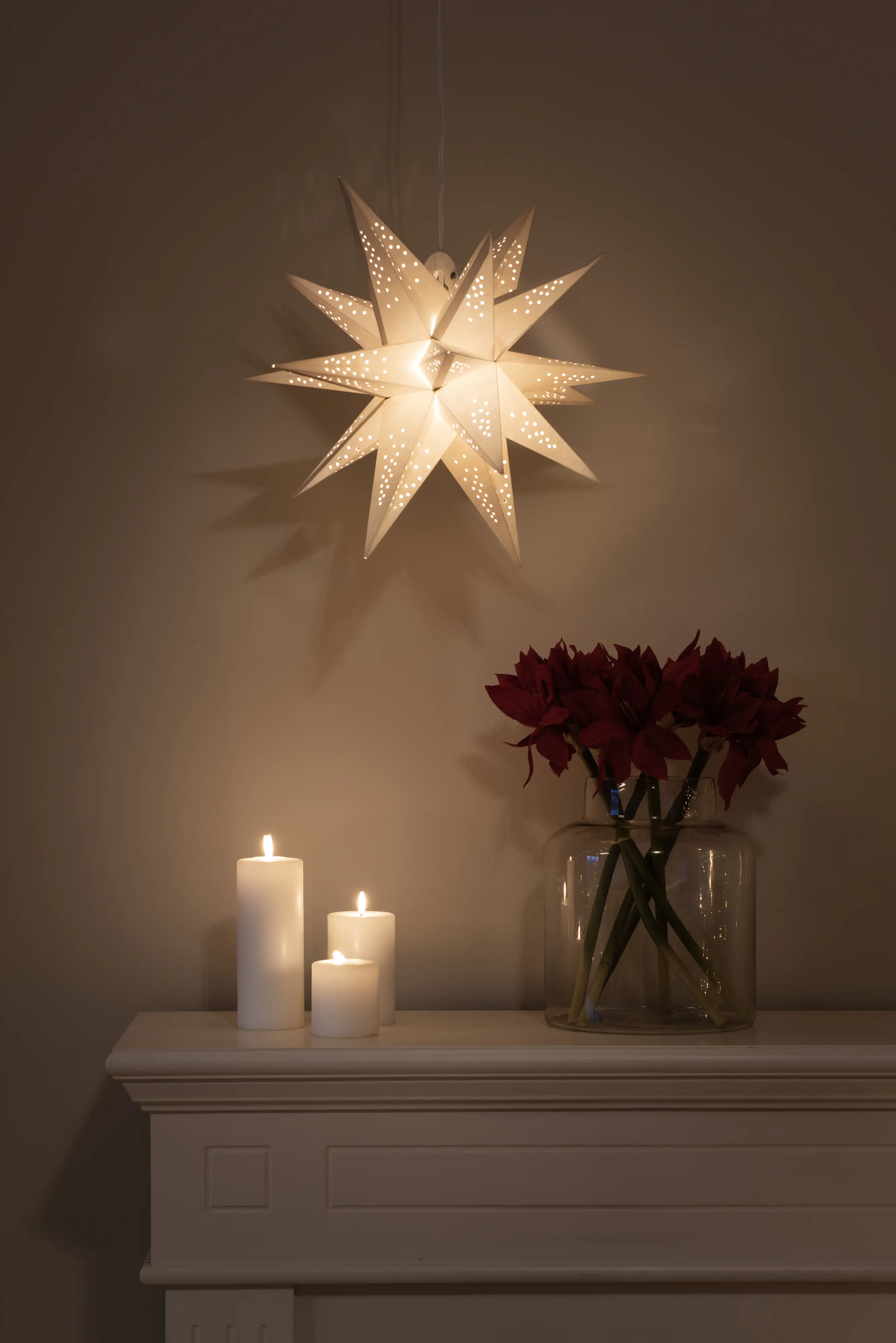 Konstsmide Weißer Papierstern 3 D, 1 warm weiße Diode für Innen mit Dimmer