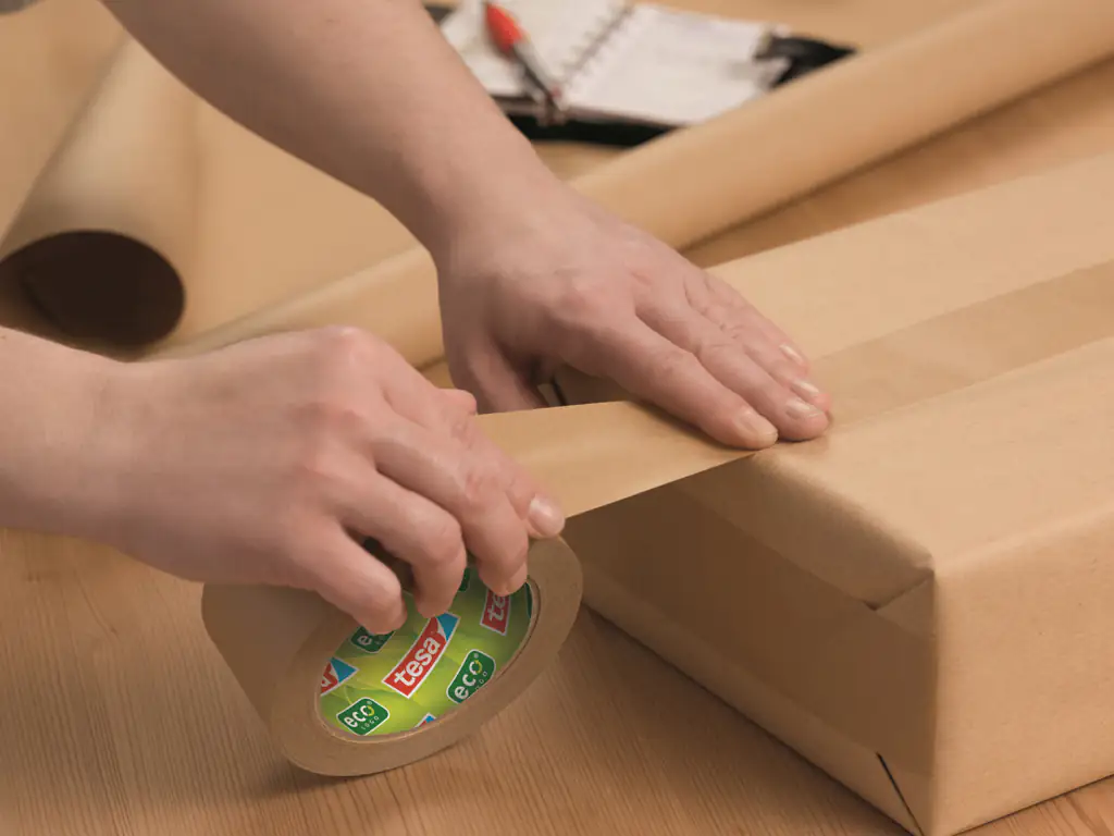 4042448123671_925647 tesa Packband Paper 50 m x 50 mm, braun