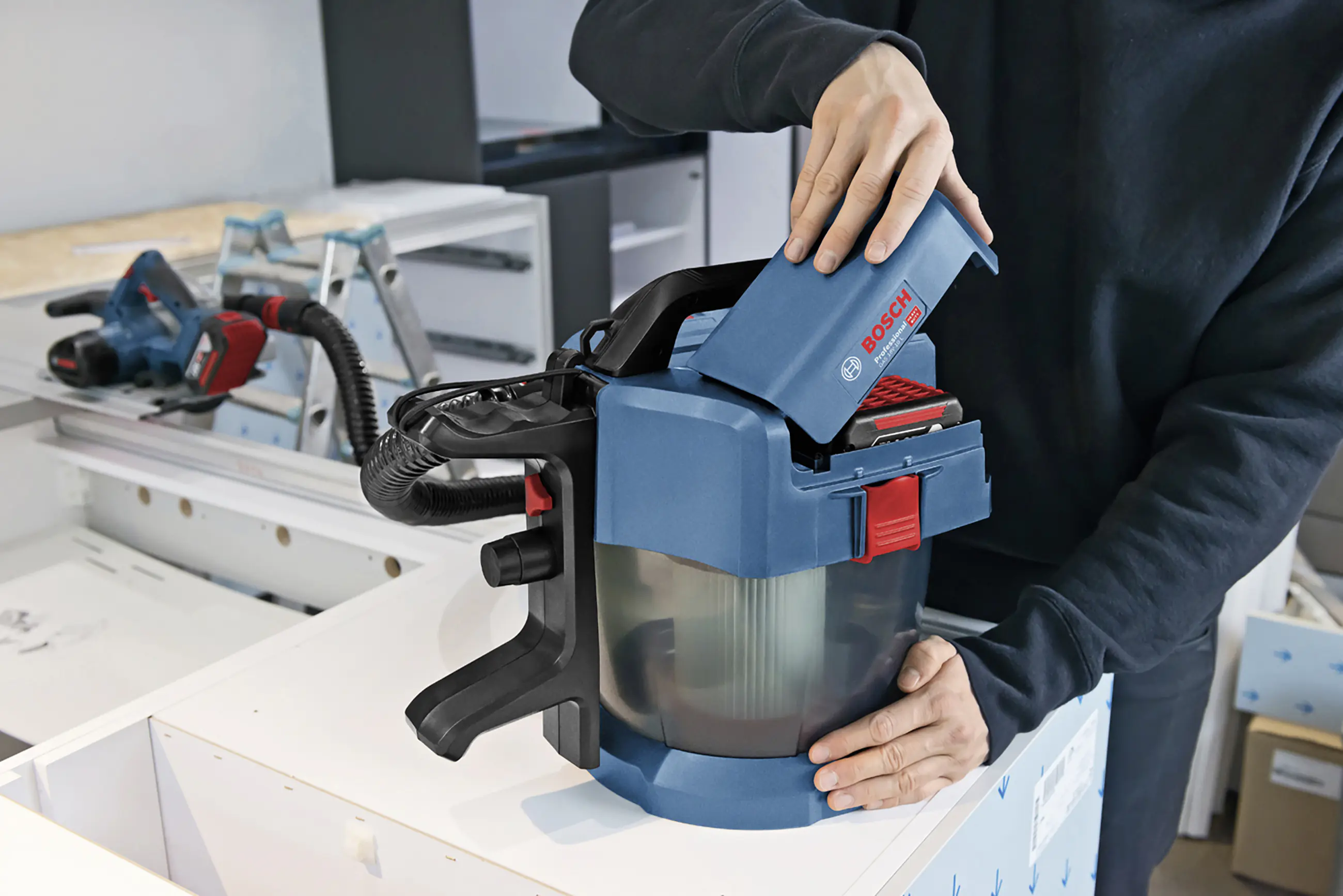 Bosch Professional Akku-Staubsauger GAS 18V-10 L Solo Bosch Professional Akku-Staubsauger GAS 18V-10 L Solo