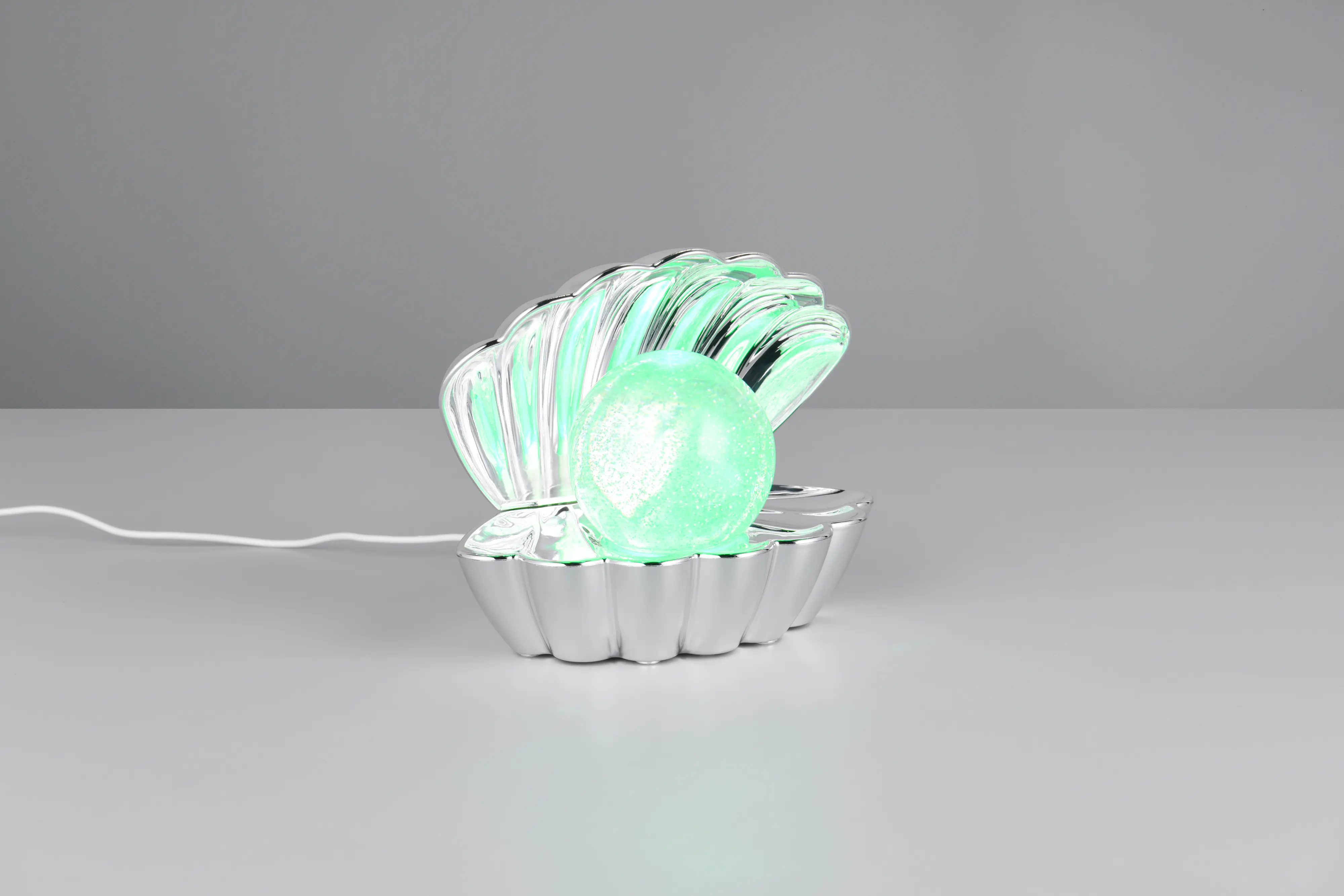 Reality LED Tischleuchte Shelly mit Glitzerkugel 18 x 15 cm RGB chrom Reality LED Tischleuchte Shelly mit Glitzerkugel 18 x 15 cm RGB chrom