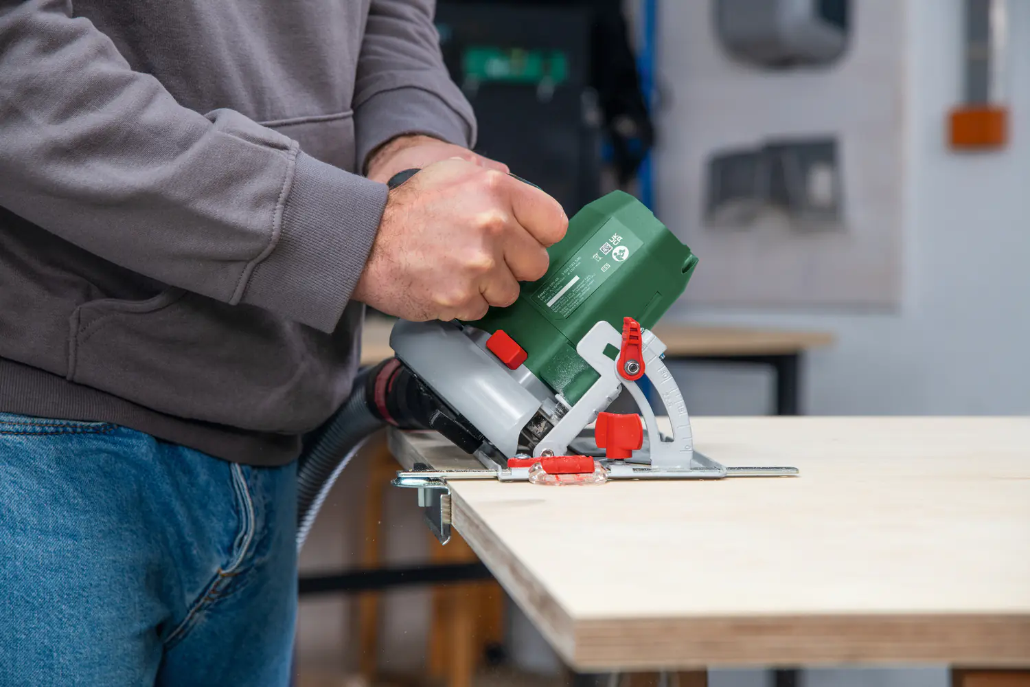 Bosch Akku-Kreissäge EasyCirc 18V-48 Solo im Karton