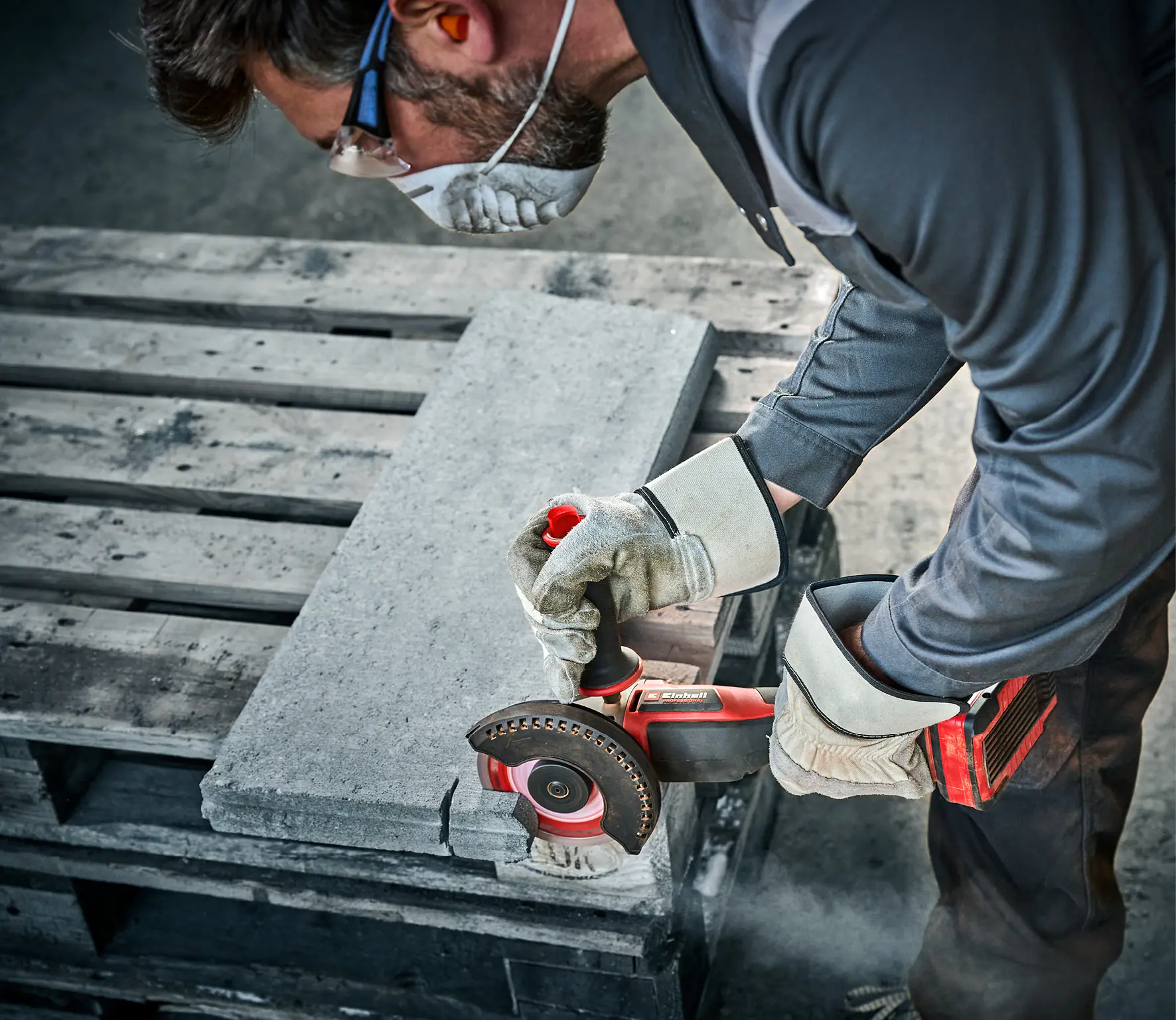 Einhell Professional Akku-Winkelschleifer AXXIO 18/125 Solo 18 V