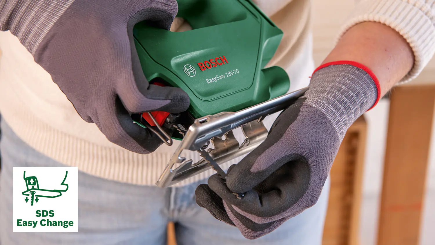 Bosch Akku-Stichsäge EasySaw 18V-70 2-Ah-Akku & Ladegerät Bosch Akku-Stichsäge EasySaw 18V-70 2-Ah-Akku & Ladegerät