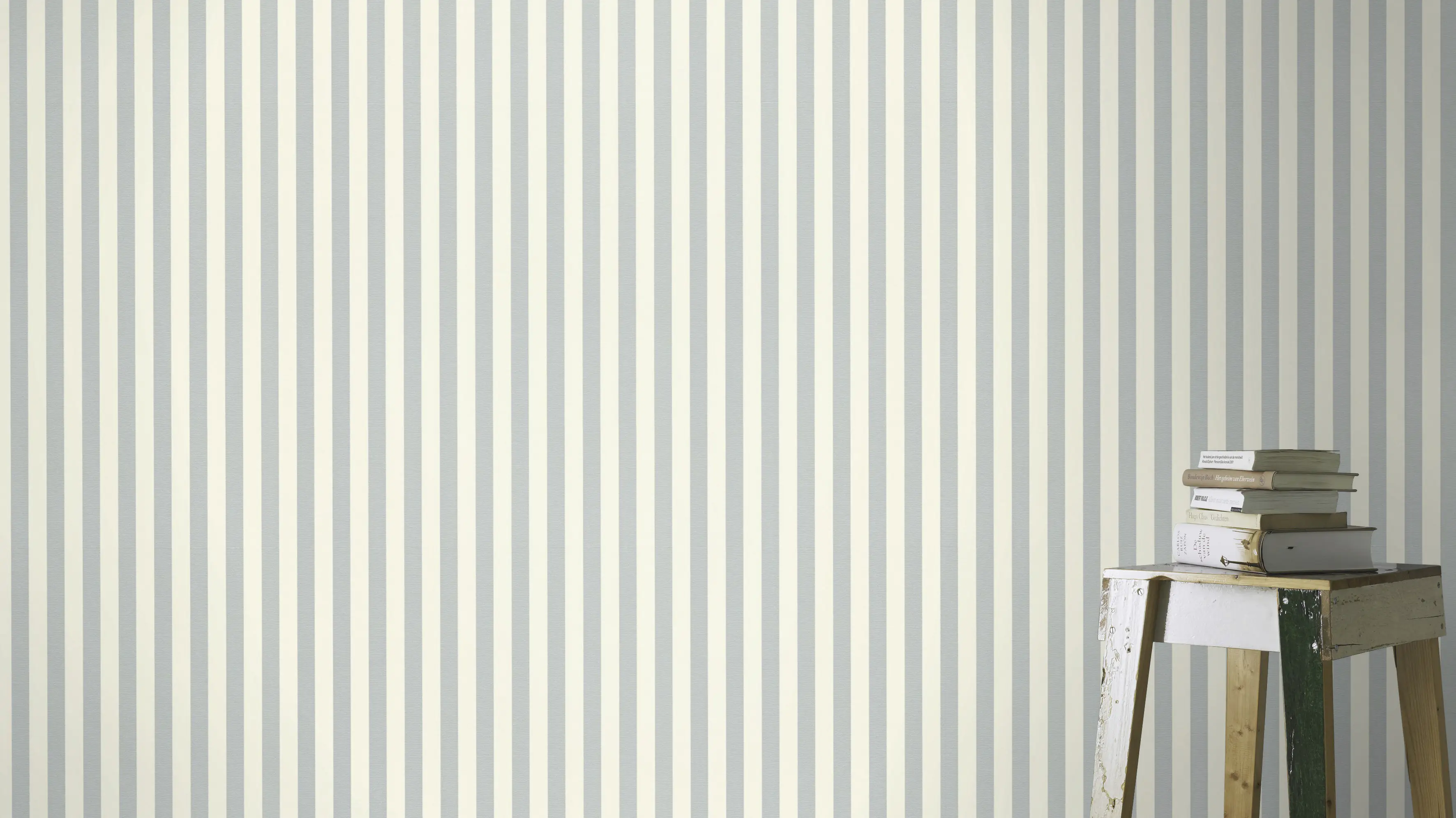 Rasch Vliestapete 570328 Trianon XIII streifen weiß-blau, 10,05 x 0,53 m