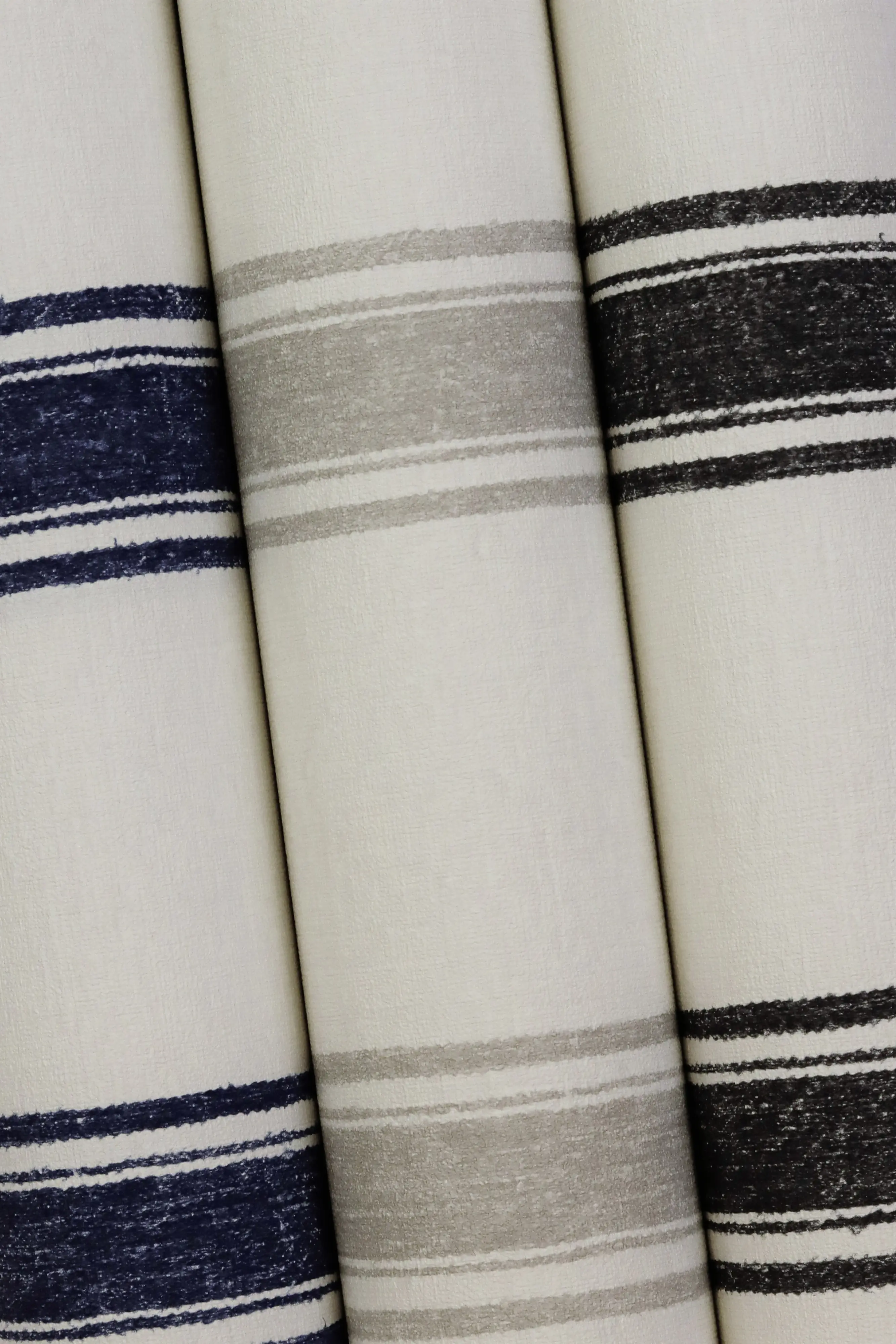 Rasch Vliestapete 555622 Beige-Rotbeige Streifen 10,05 m x 0,53 m