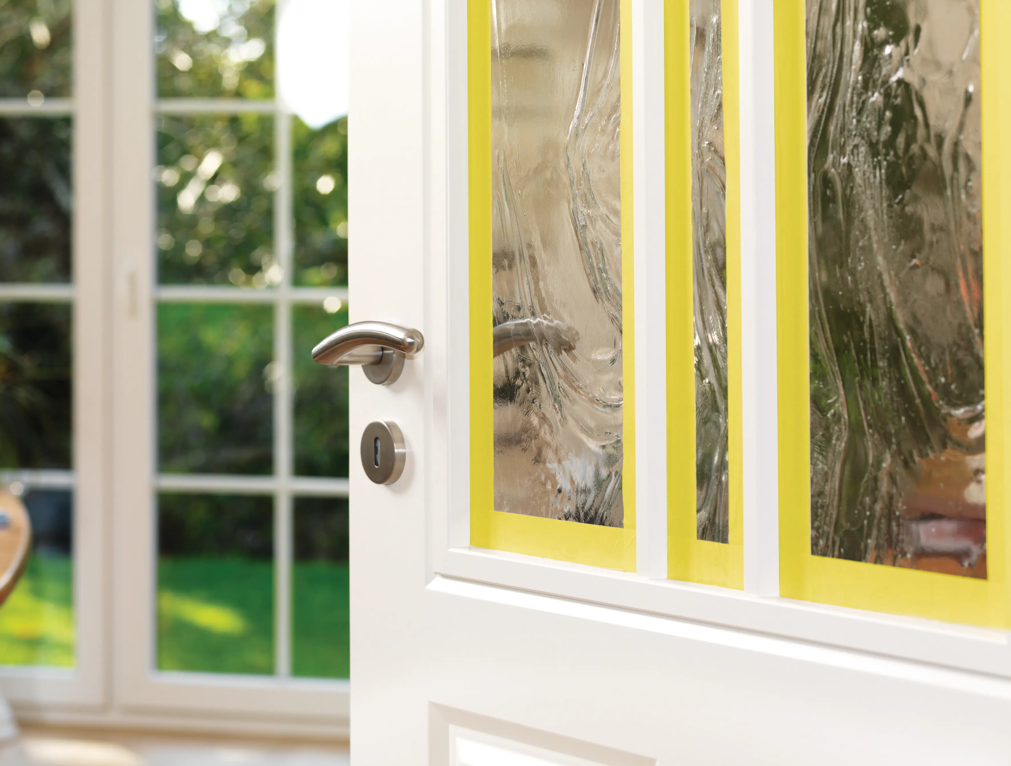 tesa Profi-Malerband Innen 25 m x 38 mm, gelb