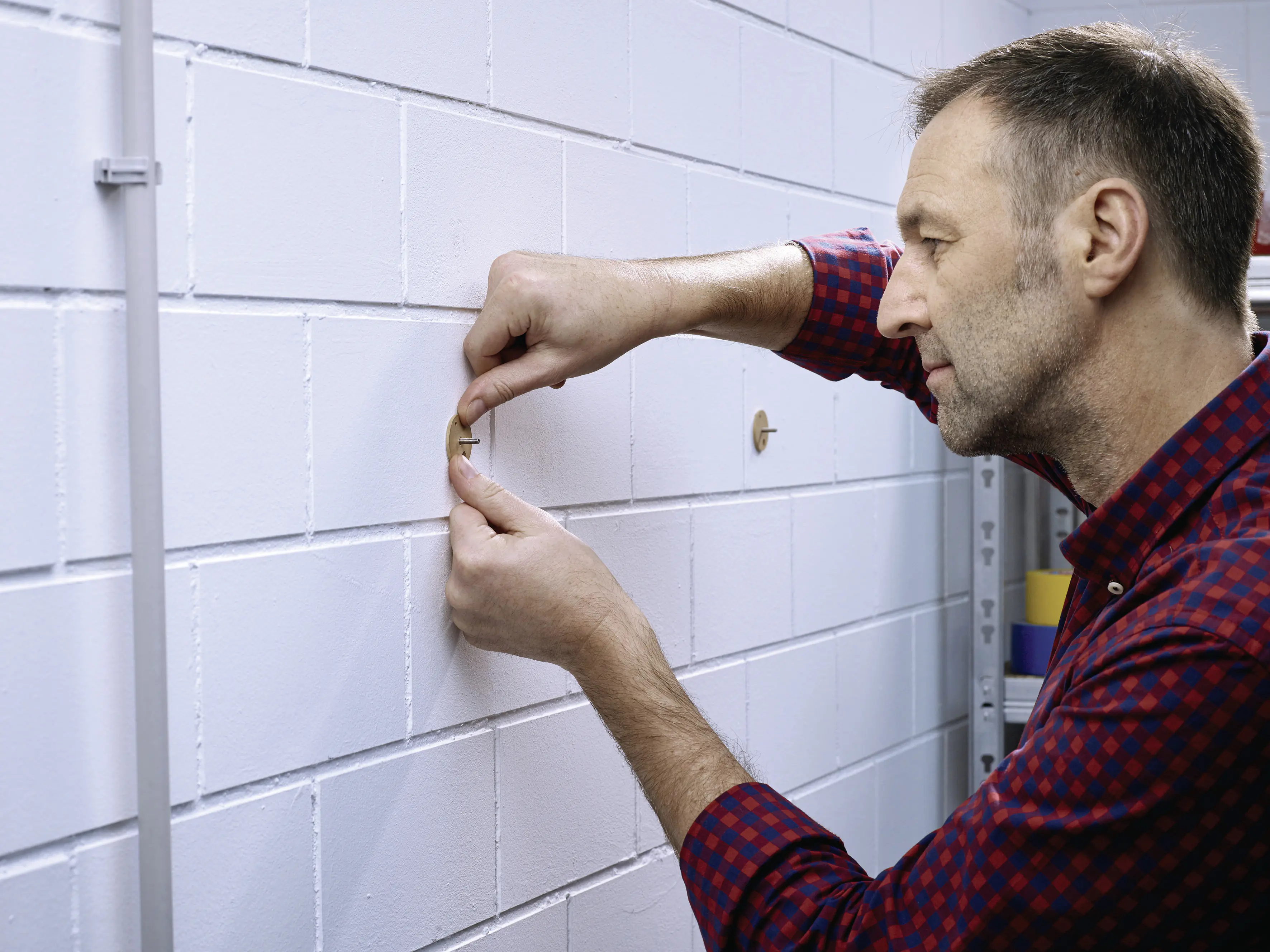 tesa Klebeschraube Traglast 5 kg, 2 Stück