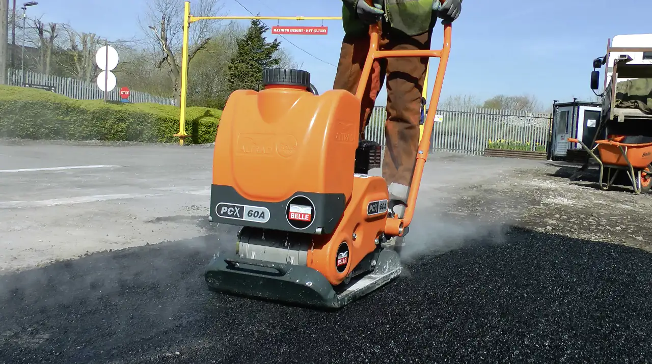 Belle Rüttelplatte PCX 60A mit Honda-Benzinmotor