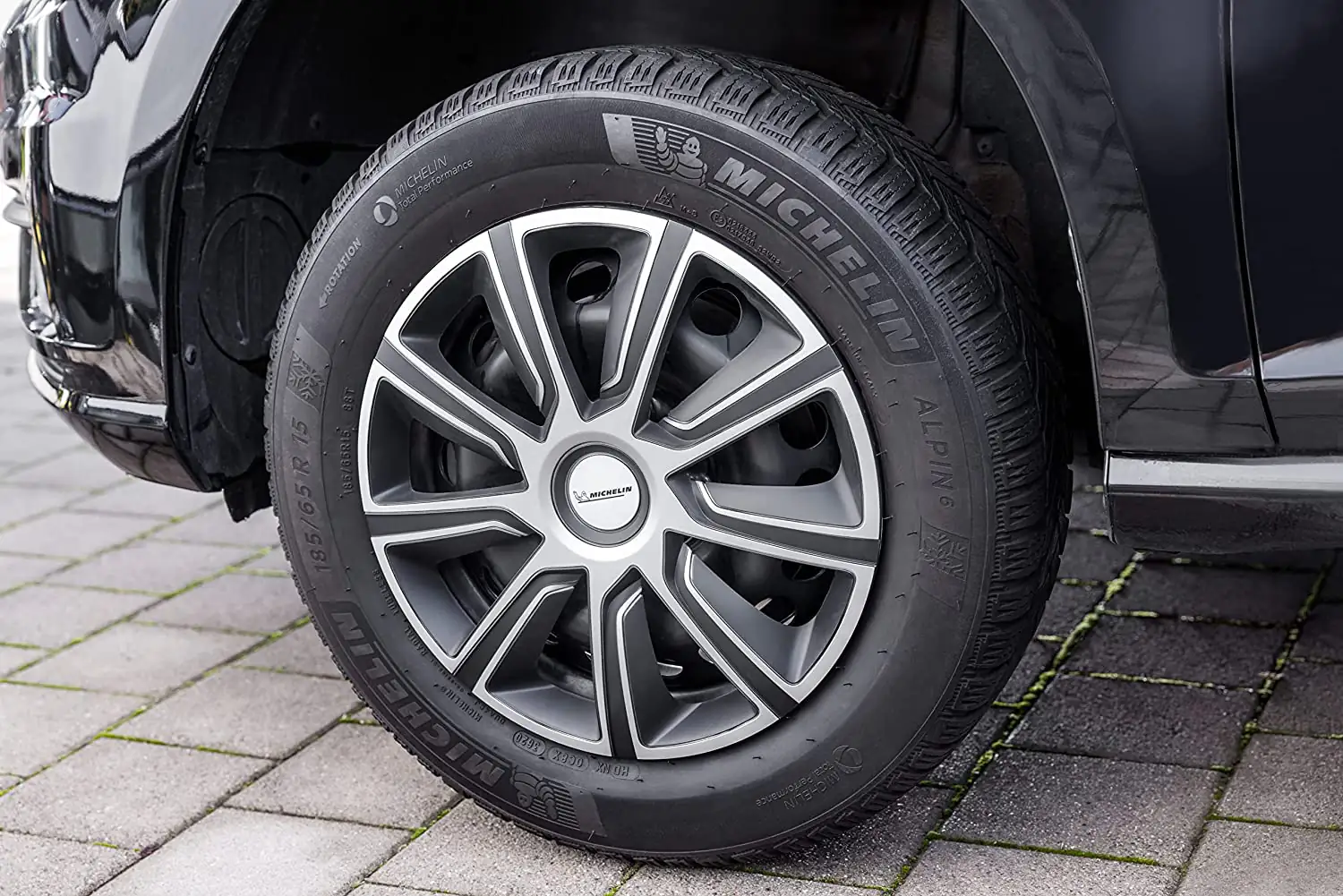 Michelin Radzierblenden Louise 35 cm (14 Zoll) silber schwarz 4 Stück Michelin Radzierblenden Louise 35 cm (14 Zoll) silber schwarz 4 Stück