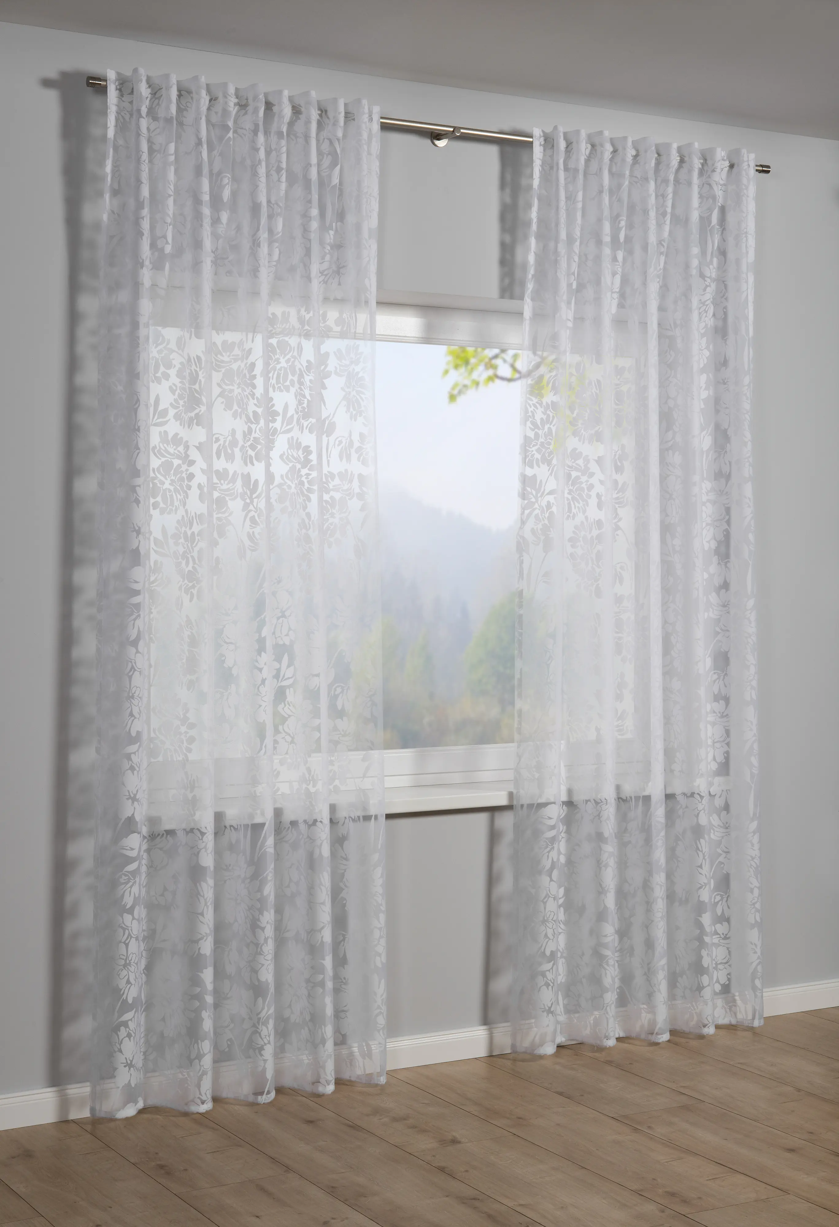 Sehlbach Fertigschal mit Gardinenband Floral 135 x 245 cm weiß