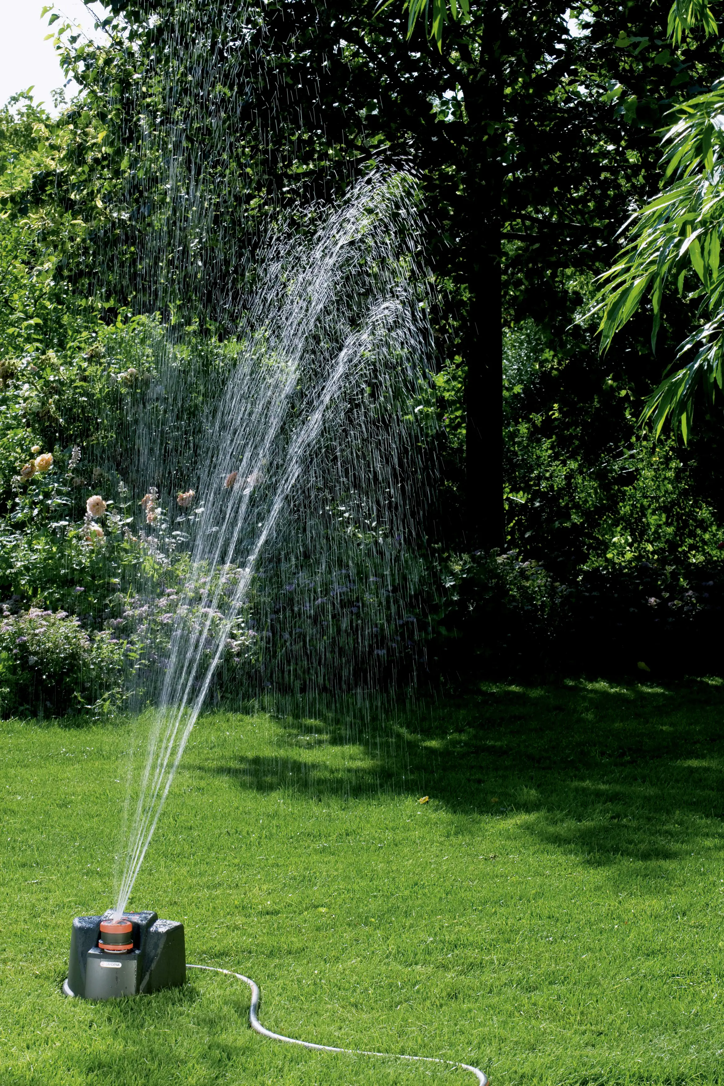 4078500813303_1413612 Gardena Vielflächenregner AquaContour automatik