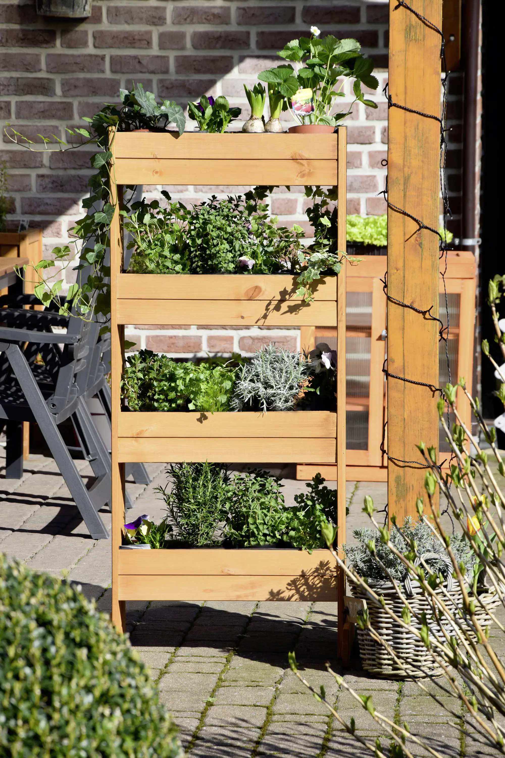 4055894583722_3169855 Dobar Vertikalbeet 4 Pflanzkästen braun 55 x 40 x 125 cm