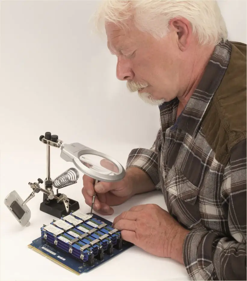 TrendLine Lötlupe 2 und 4-fach Vergrößerung mit LED-Licht TrendLine Lötlupe 2 und 4-fach Vergrößerung mit LED-Licht