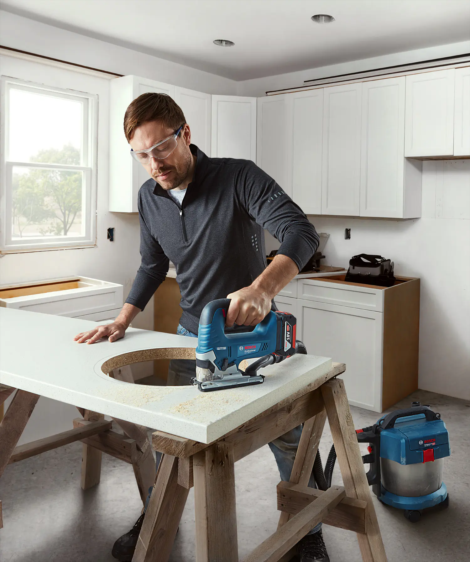 Bosch Professional Akku-Stichsäge GST 18V-125 B Solo Bosch Professional Akku-Stichsäge GST 18V-125 B Solo