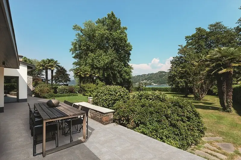 Terrassenplatte Feinsteinzeug Manchester 60 x 60 x 2 cm anthrazit