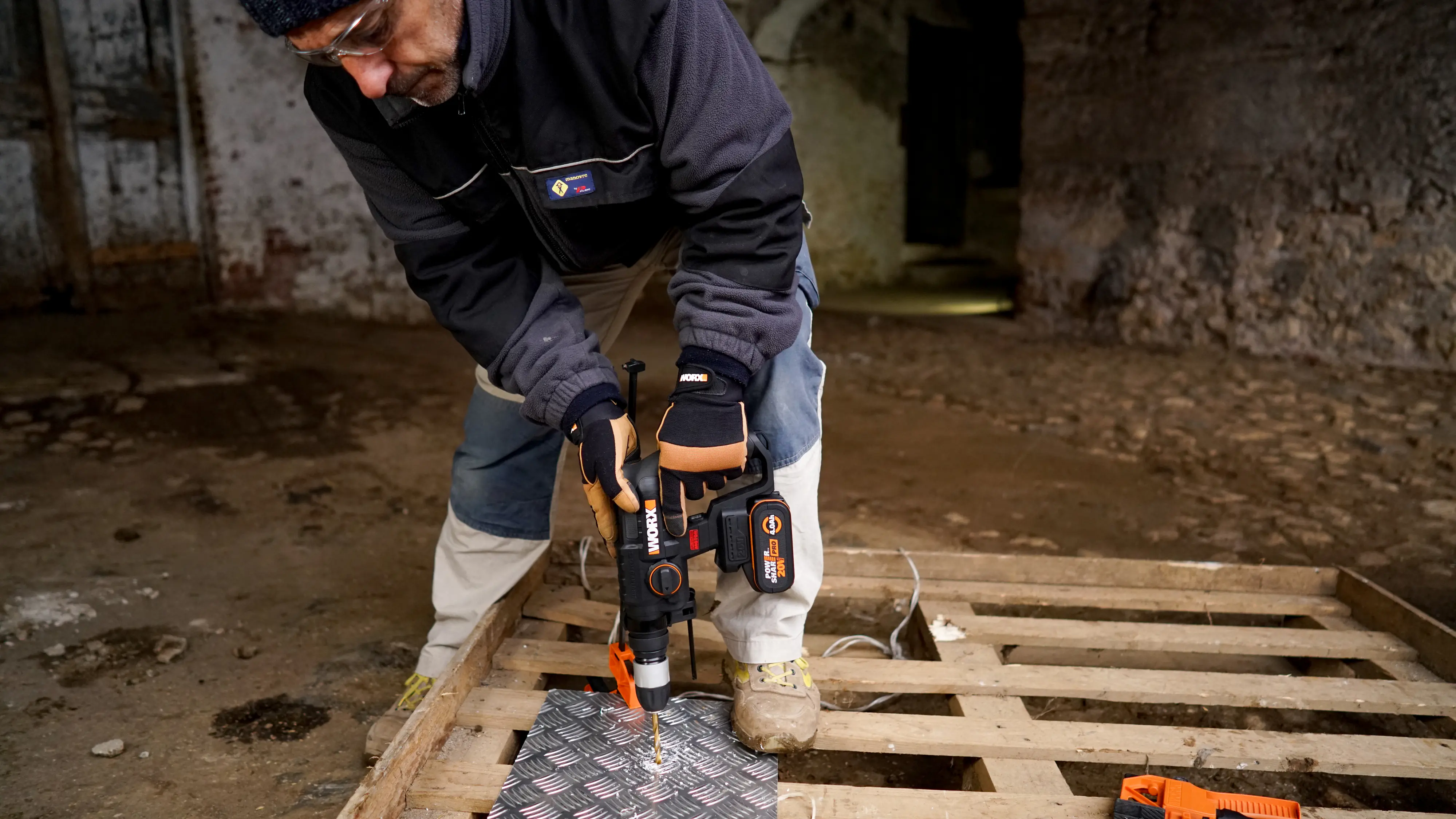 Worx NITRO Akku-Bohrhammer WX381 20 V inkl. 4 Ah Akku & Ladegerät