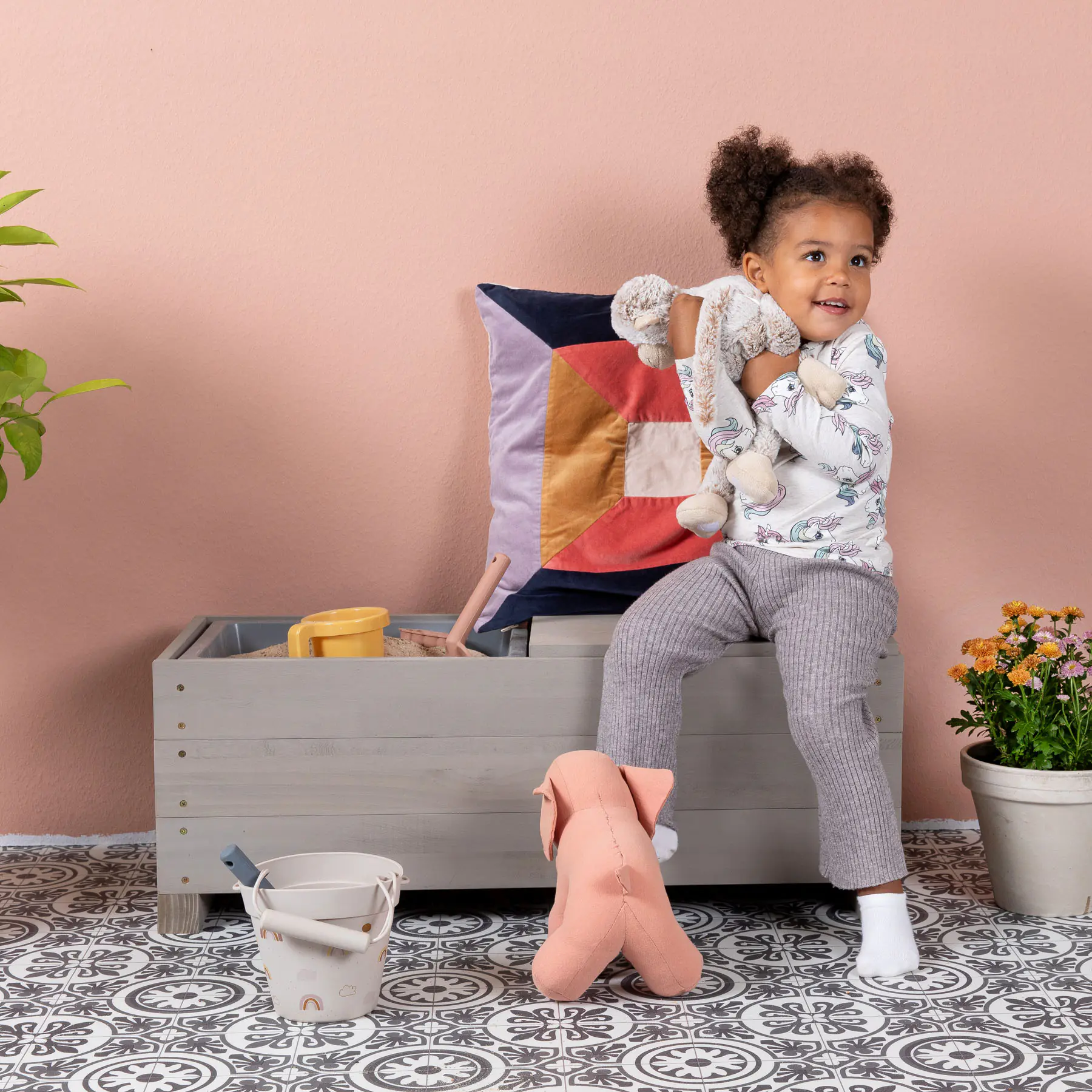 Muddy Buddy Outdoor Kindersitzbank Discoverer warmgrau 83 x 35 x 32 cm