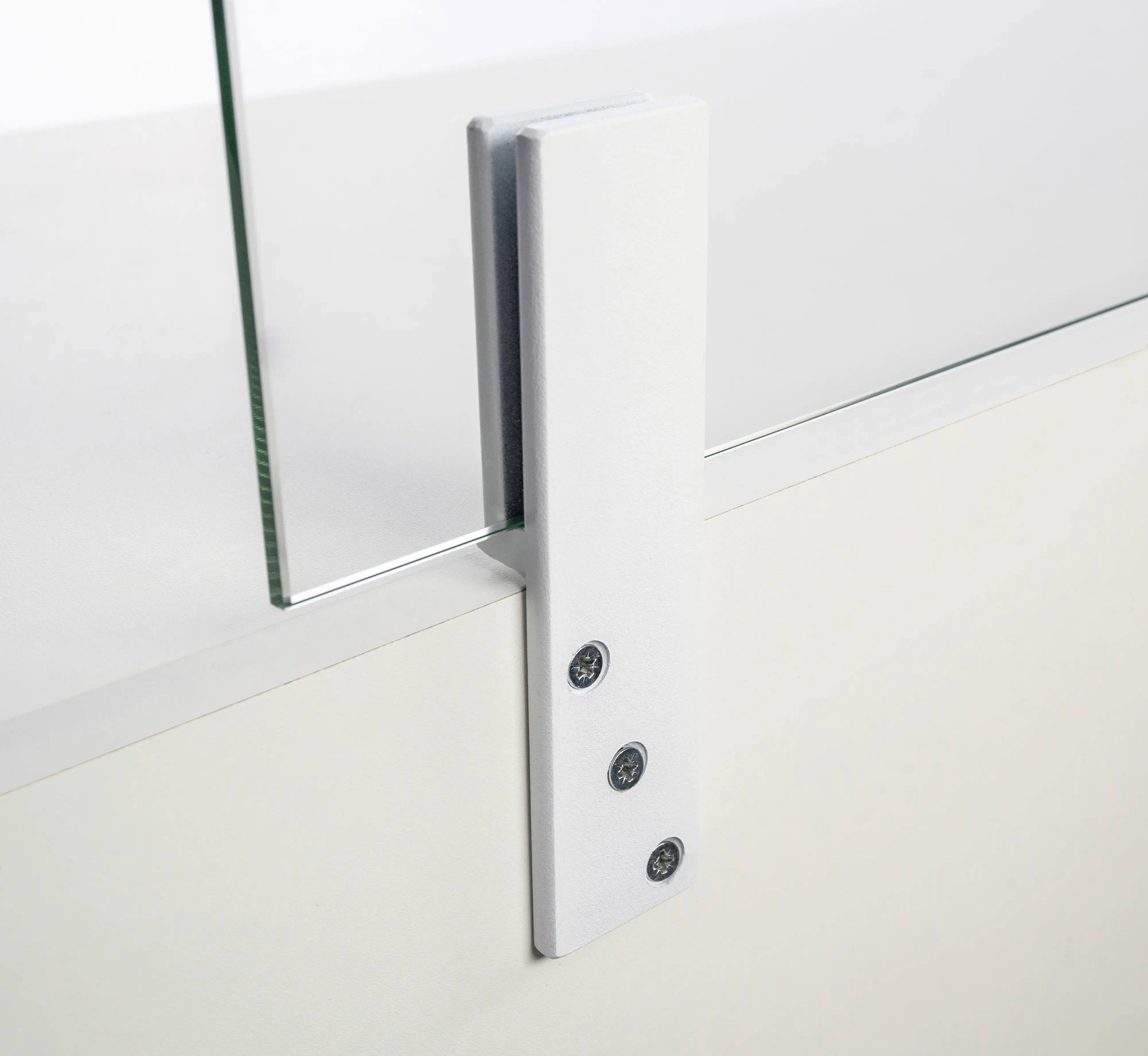 Thekenhalter für 6 mm ESG-Glas weiß lackiert