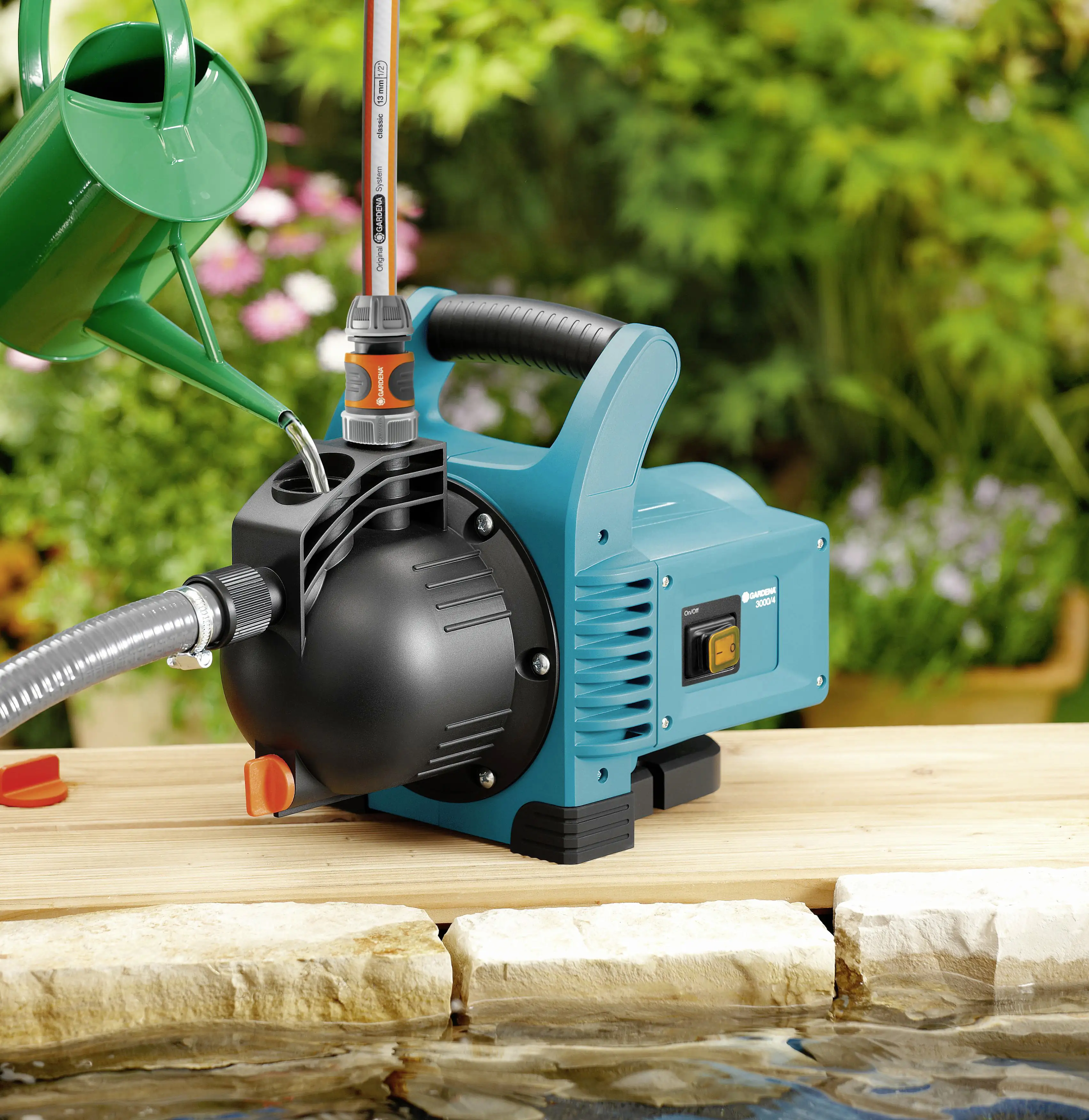 Gardena Gartenpumpe 3000/4 max. Fördermenge: 3.100 l/h, 600 W Gardena Gartenpumpe 3000/4 max. Fördermenge: 3.100 l/h, 600 W