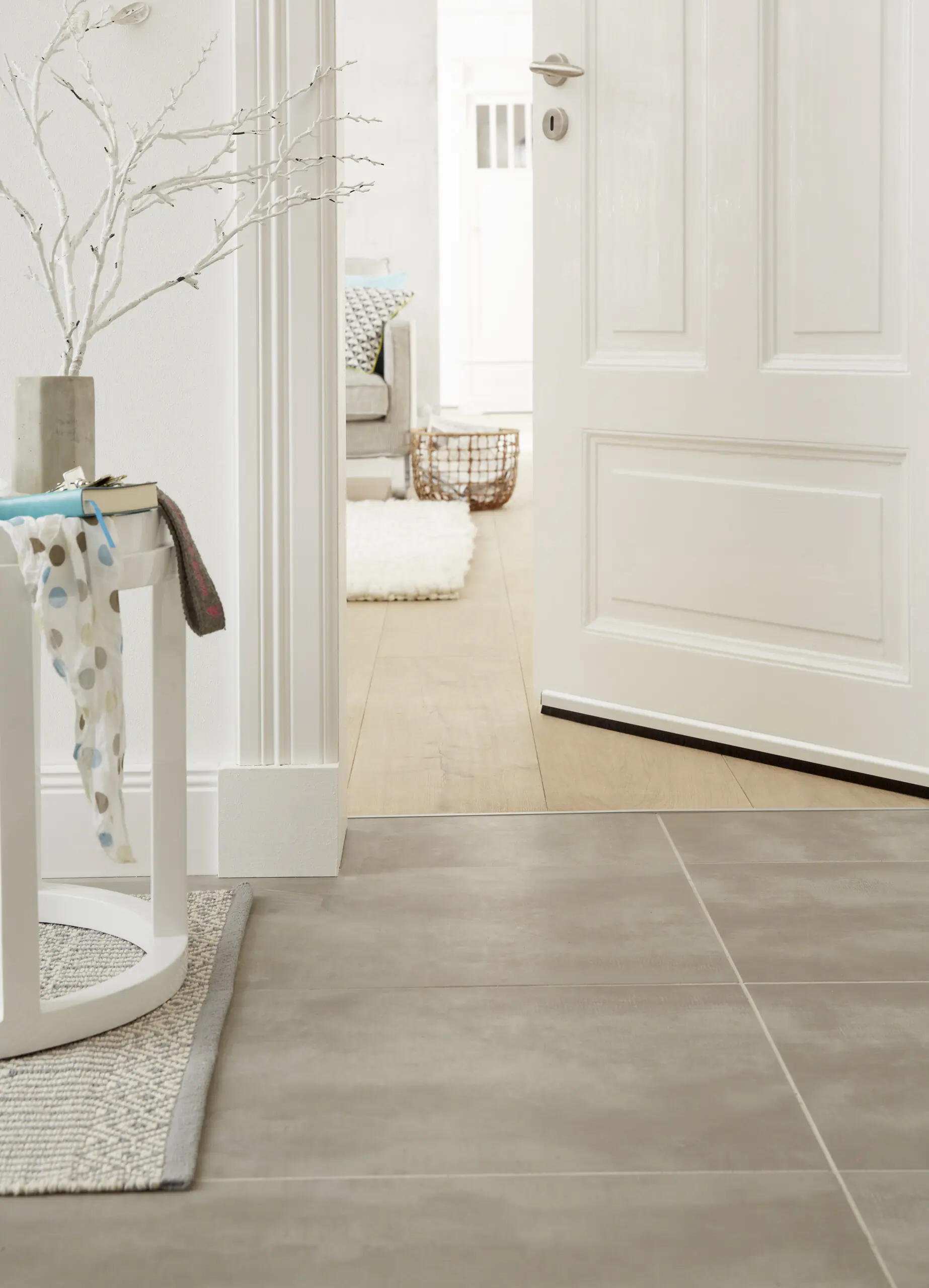 tesa Moll Türdichtschiene Comfort Alu, für unebene Böden, für Spalten bis 15 mm