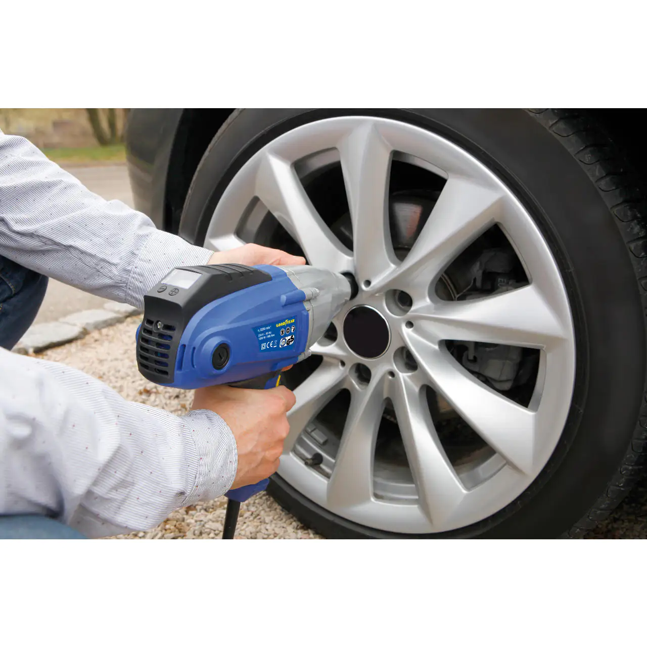 4008153755446_5 Goodyear Schlagschrauber digital im Koffer 1050W 230V 500Nm