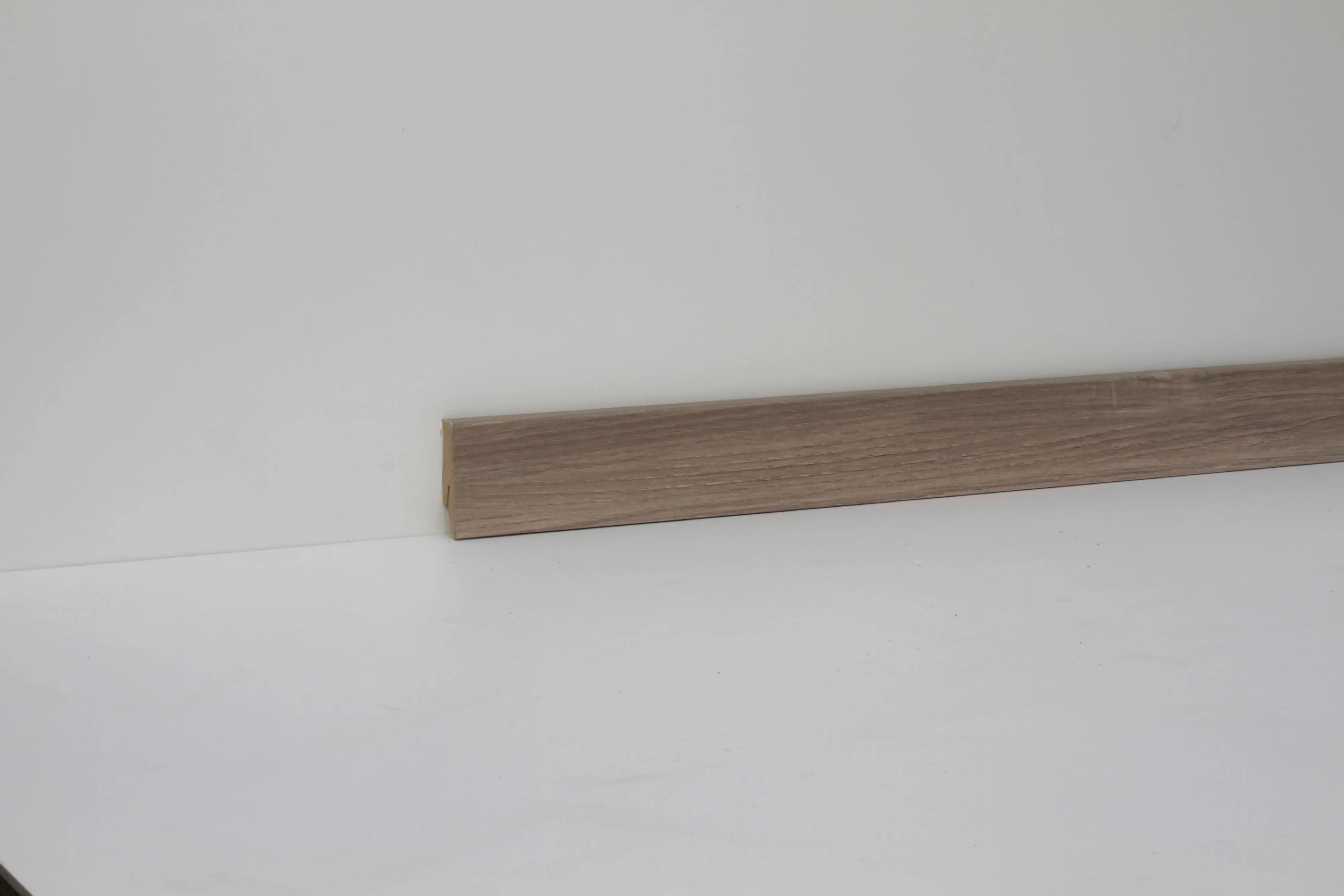 Classen Clip-Fußleiste 240 cm 58 x 19 mm Kastanie