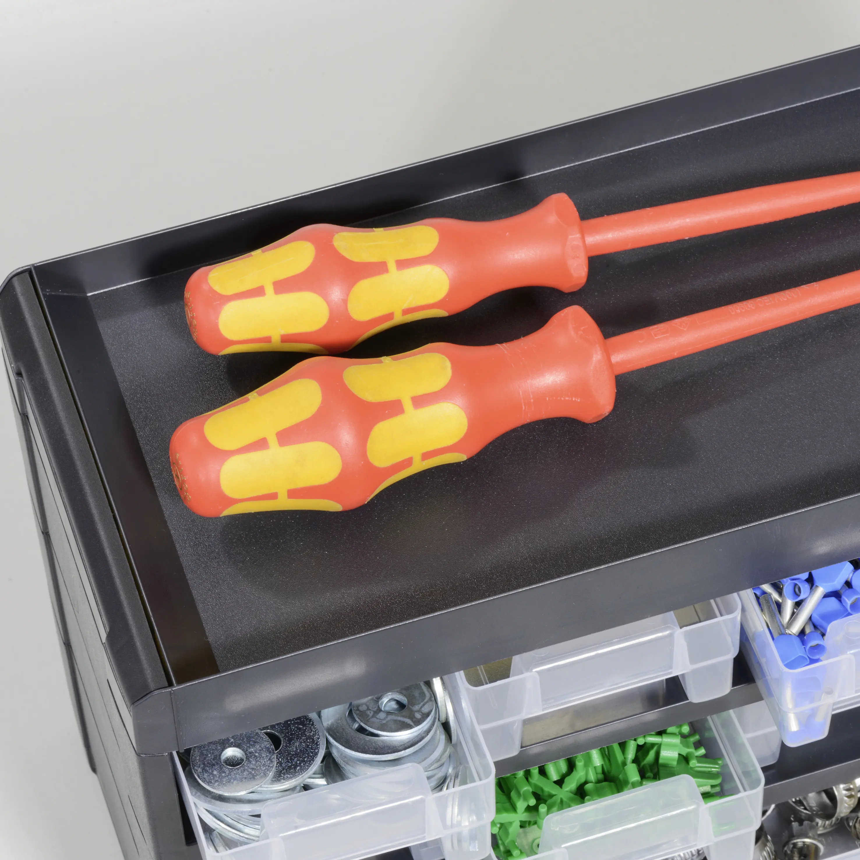 Allit Kleinteilemagazin PP PS VarioPlus Basic 15 9 Schubladen 6 Trenner